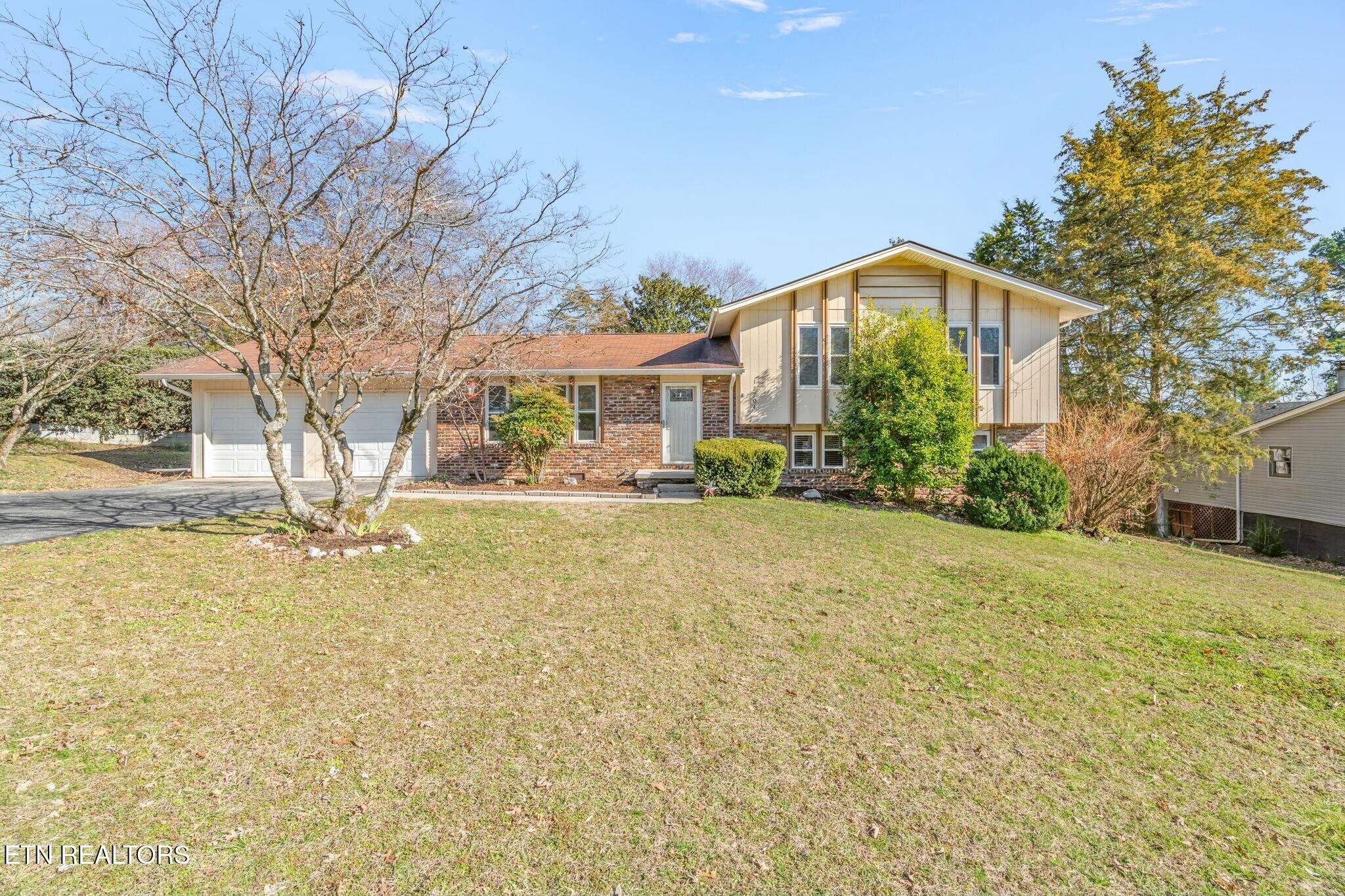 12204 W Kings Gate Rd