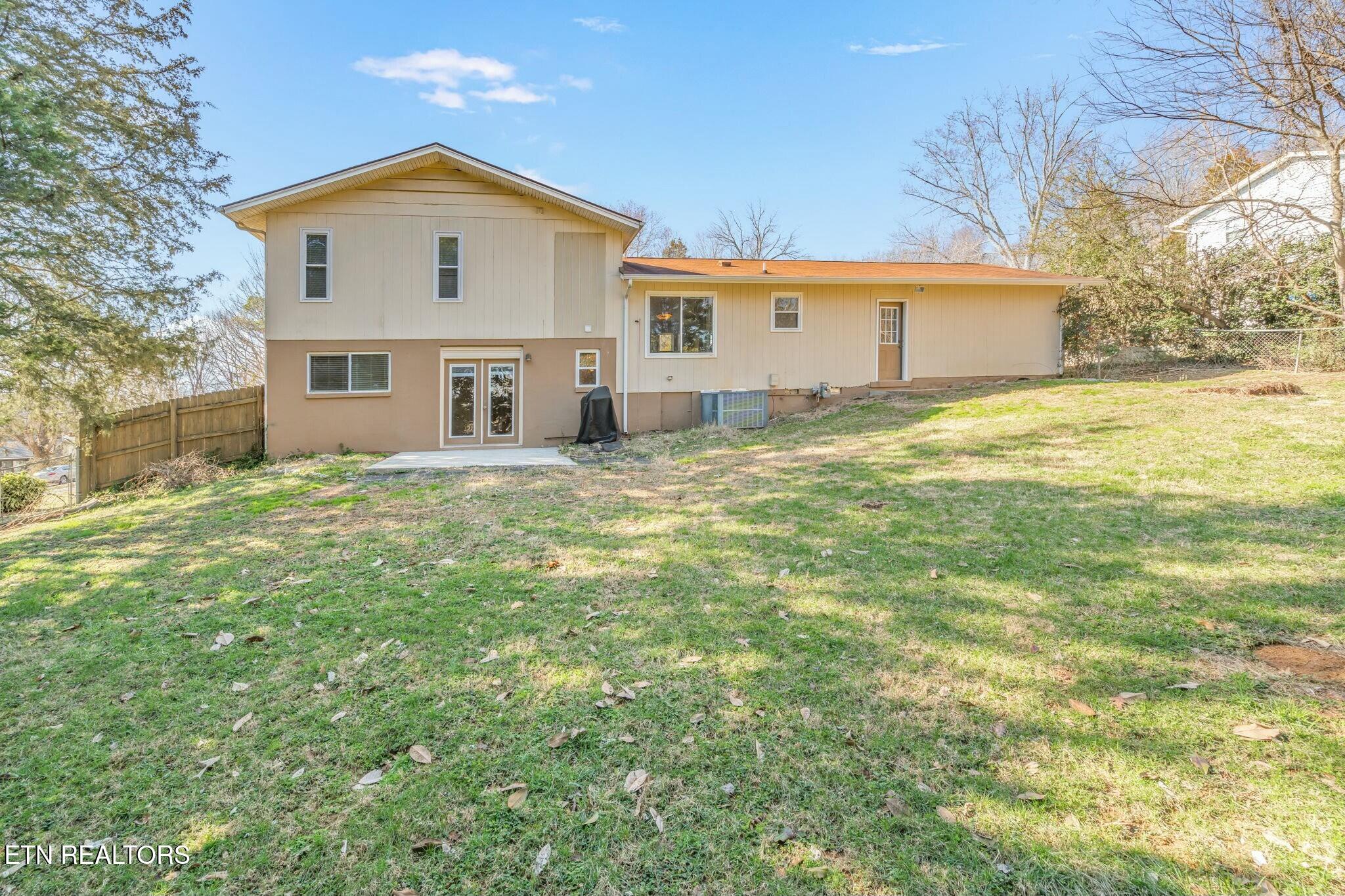 12204 W Kings Gate Rd