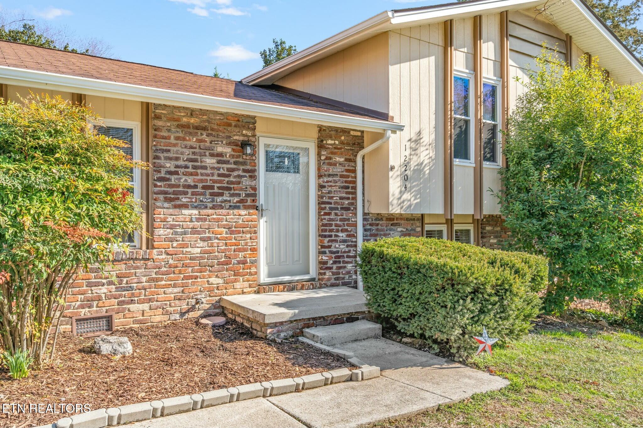 12204 W Kings Gate Rd