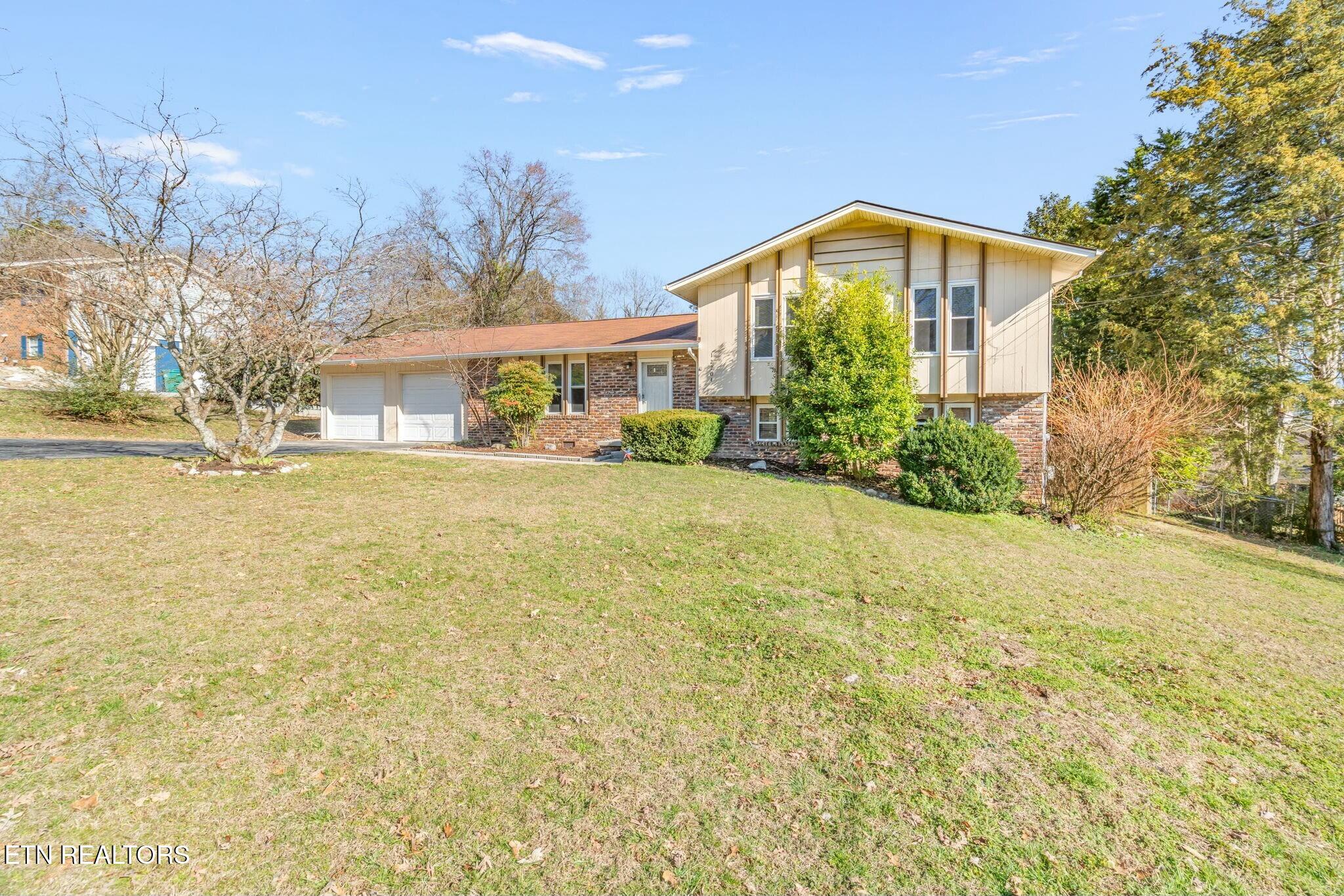 12204 W Kings Gate Rd