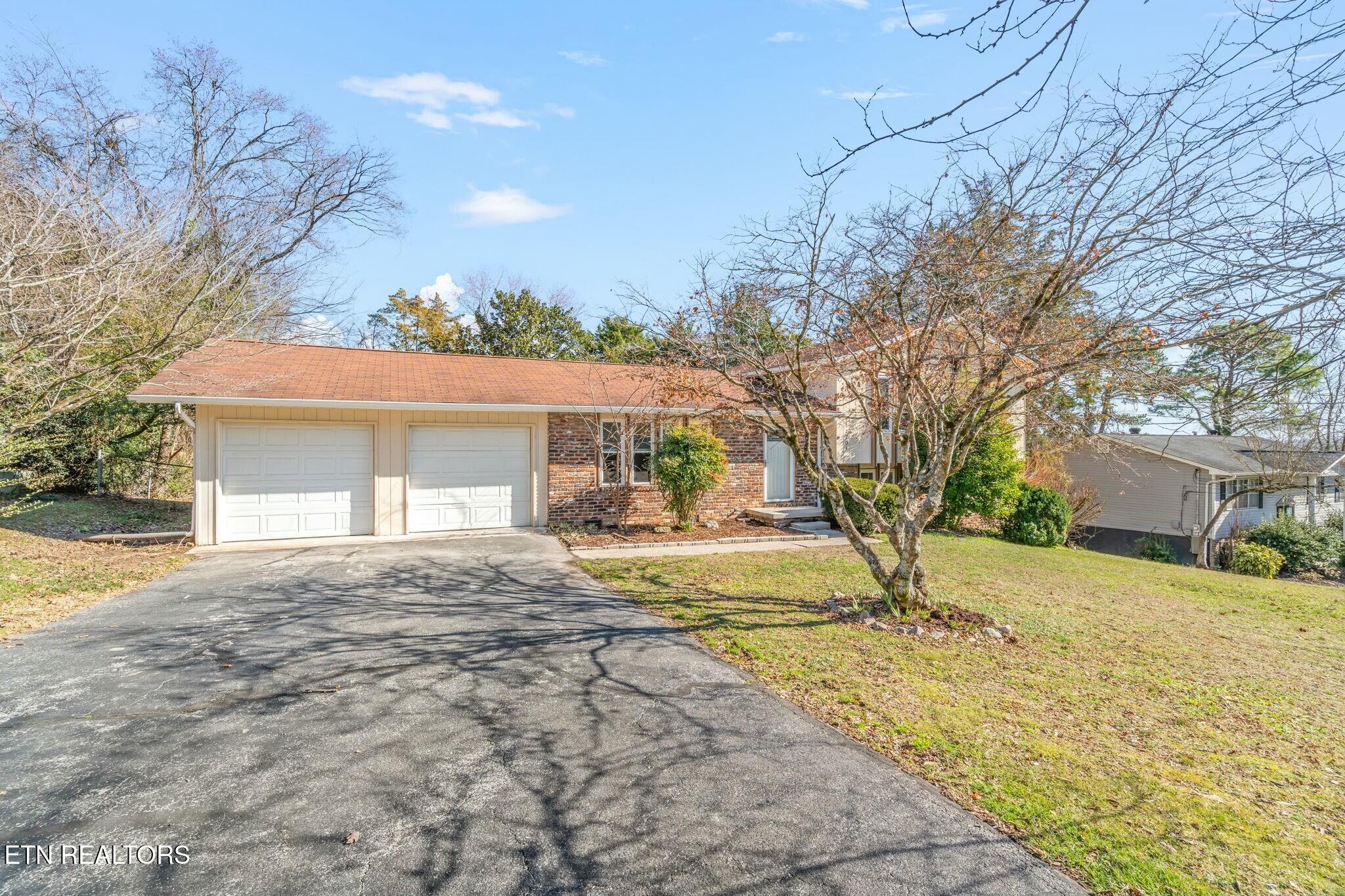 12204 W Kings Gate Rd