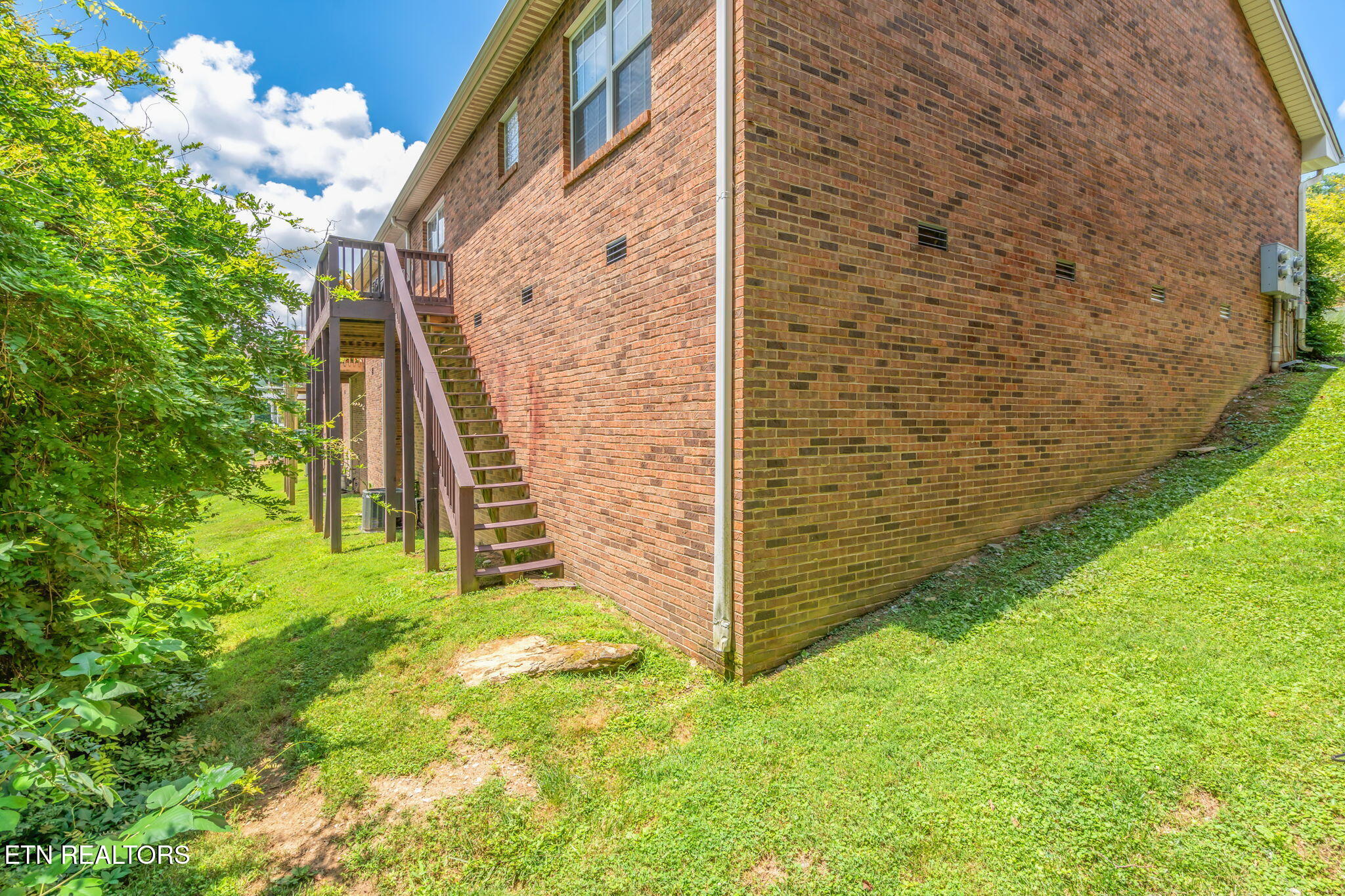 3238 Mountain Spring Way