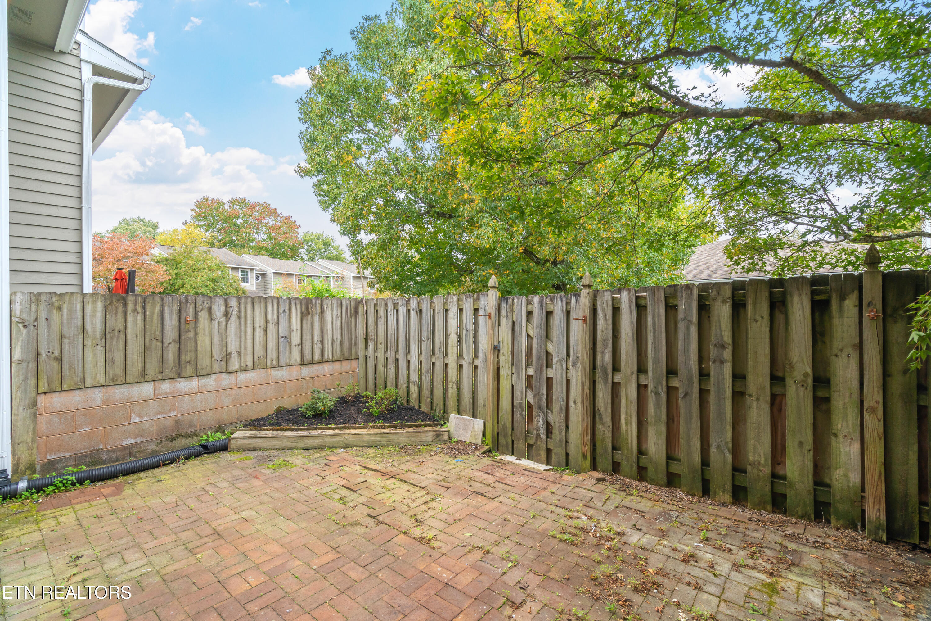 7727 Wilmington Drive