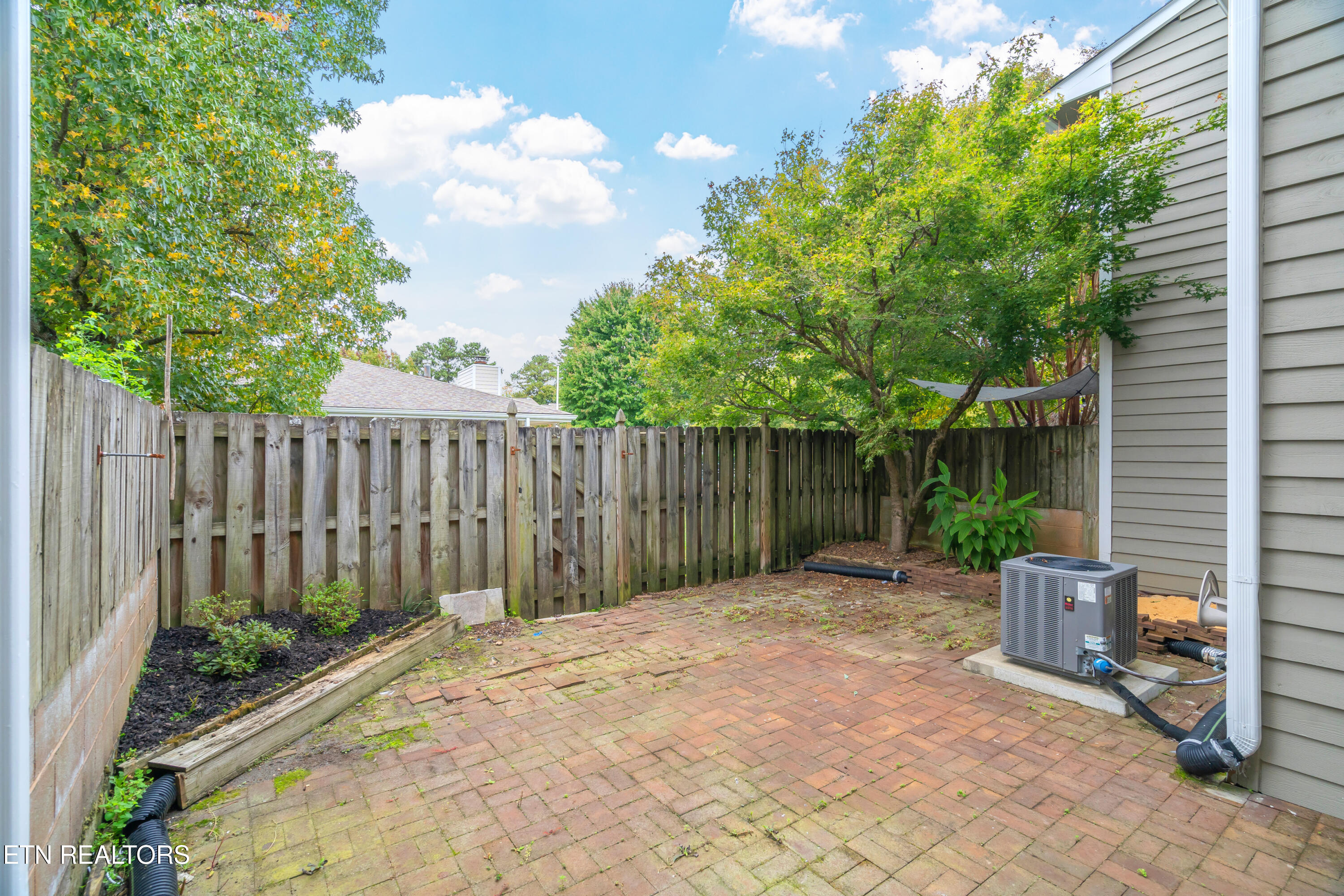 7727 Wilmington Drive