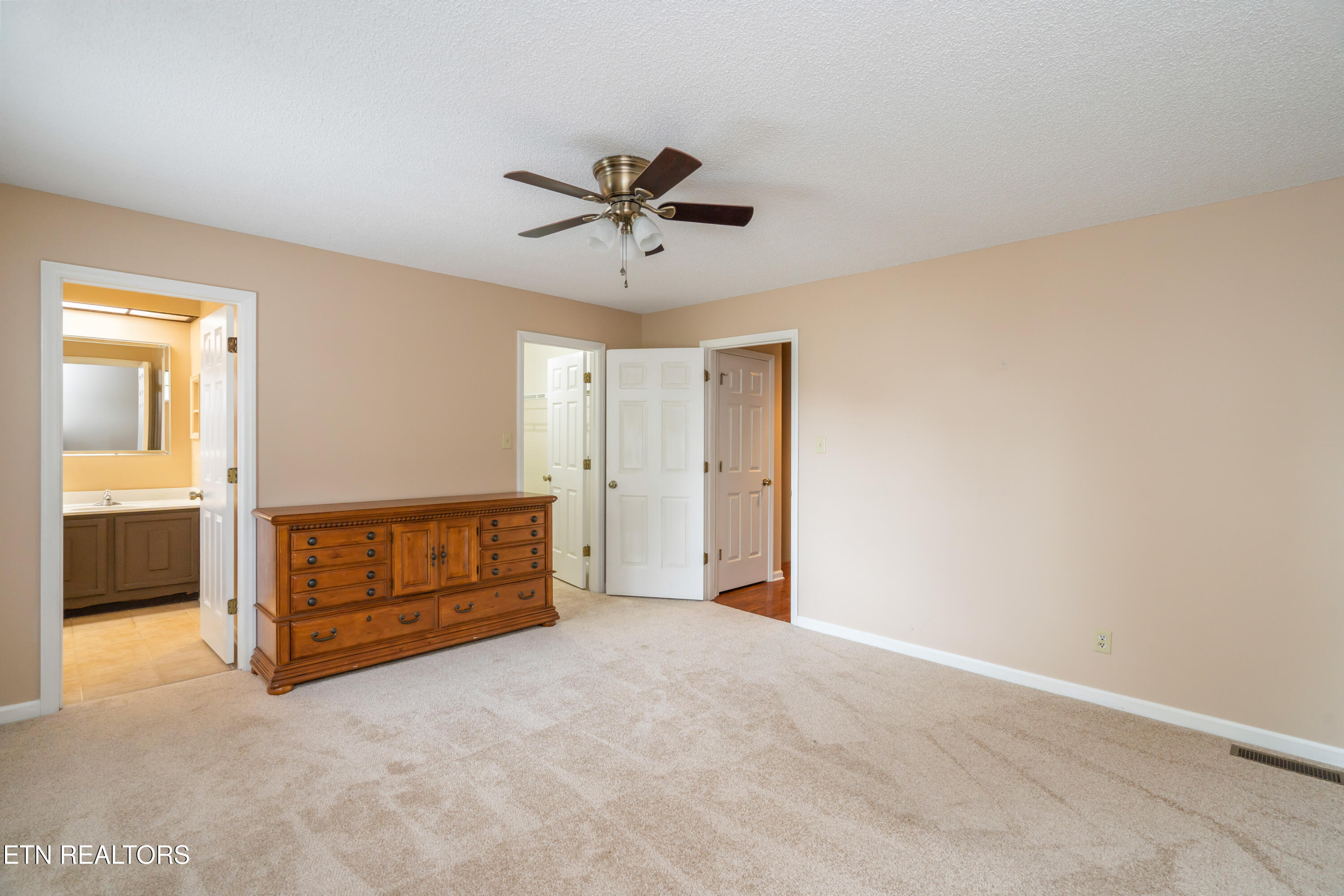 7727 Wilmington Drive