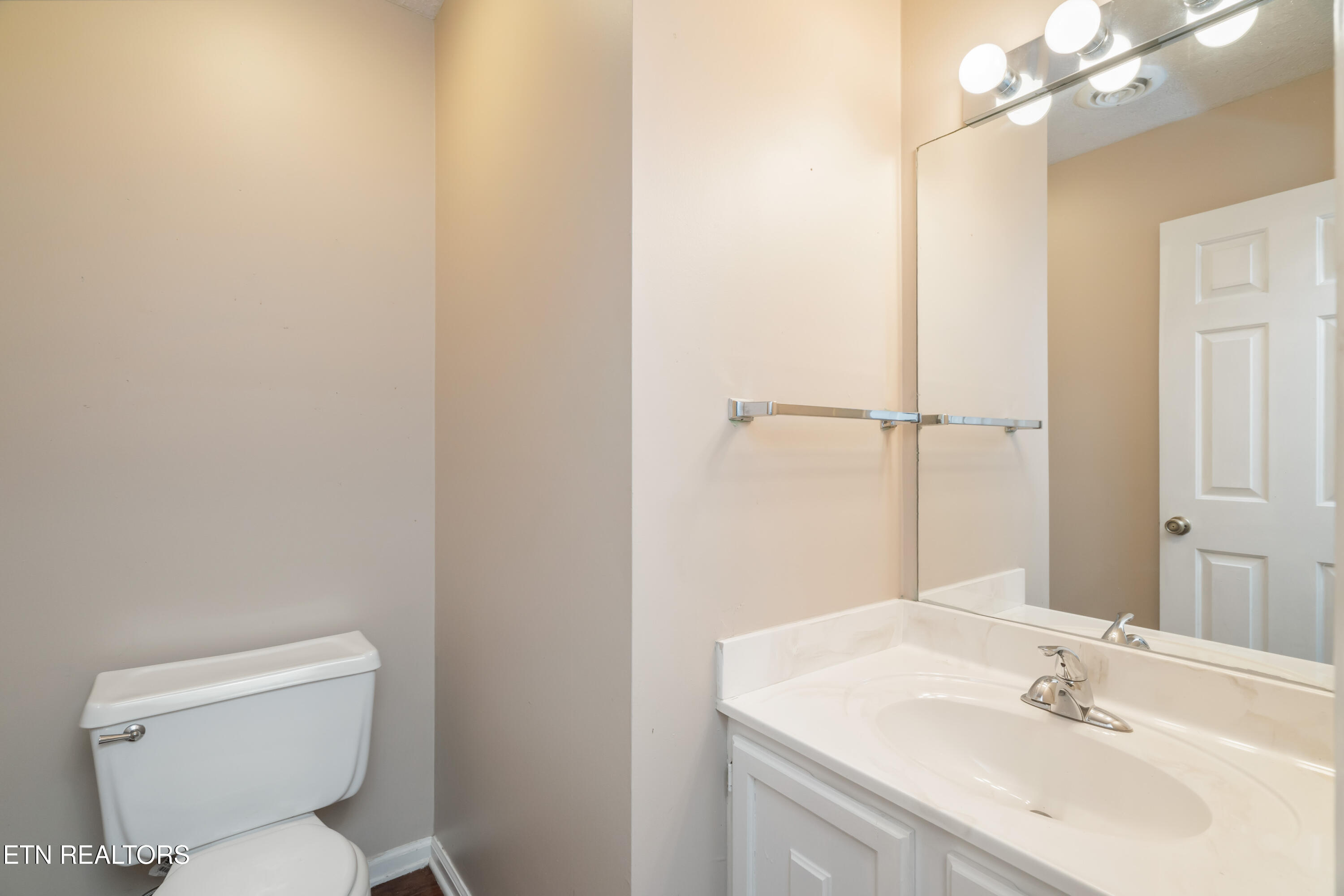 7727 Wilmington Drive