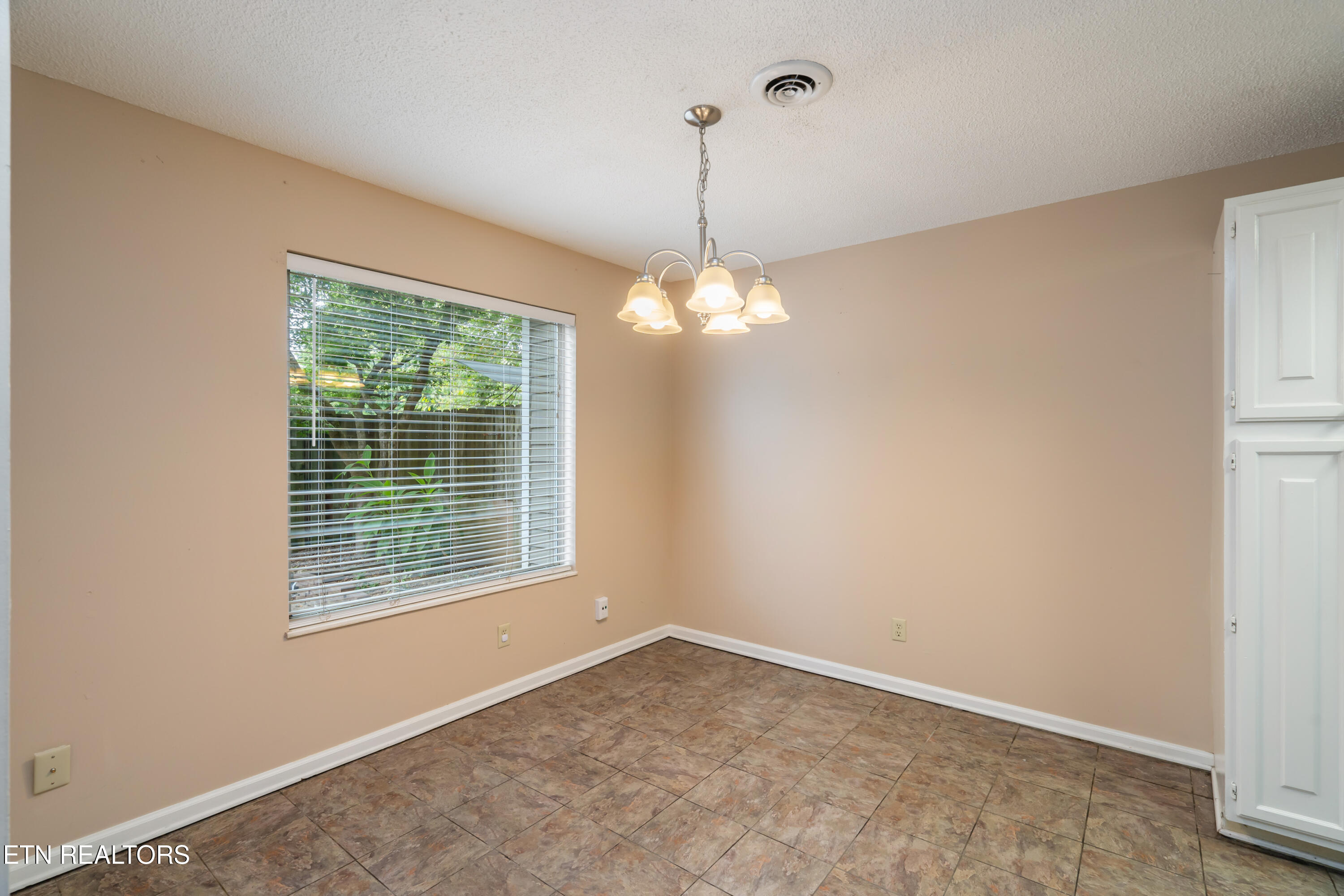 7727 Wilmington Drive