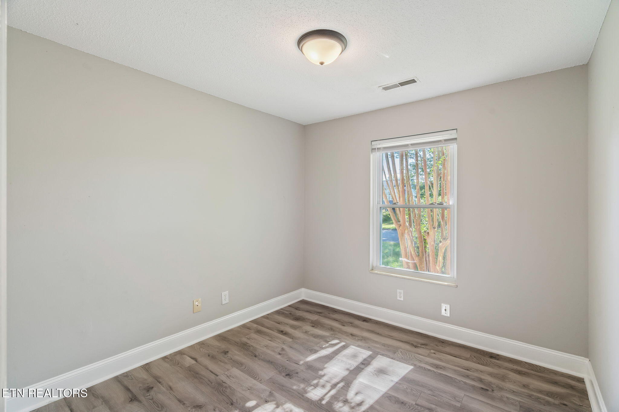 1321 Scotsbury Circle