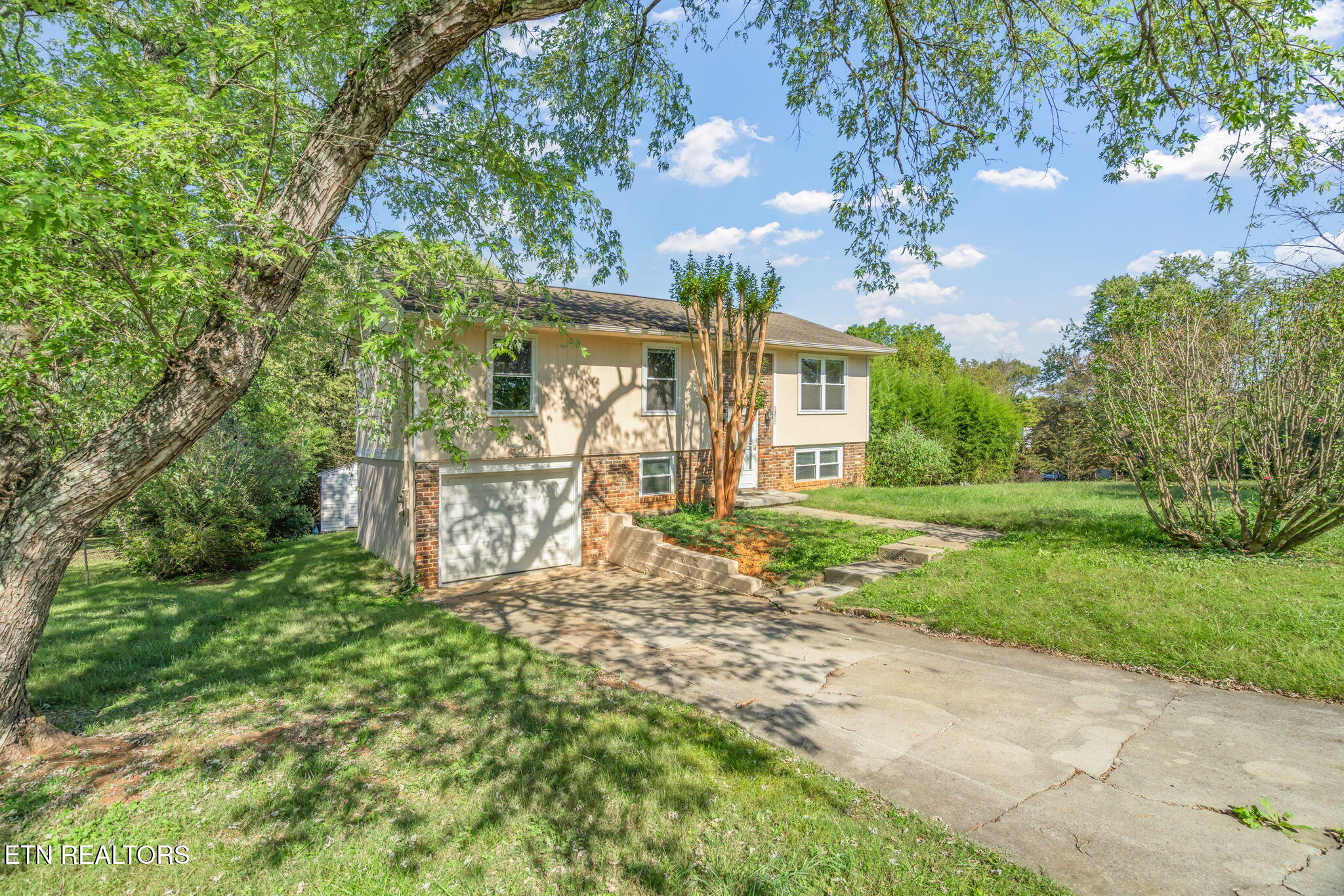 1321 Scotsbury Circle