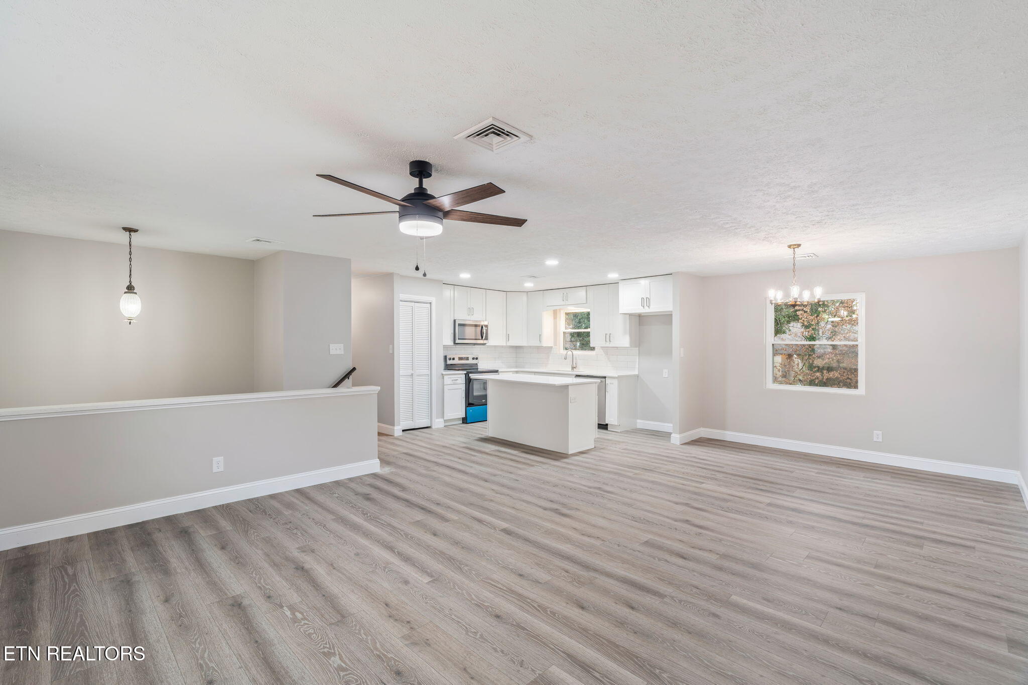 701 S Cedar Bluff Rd