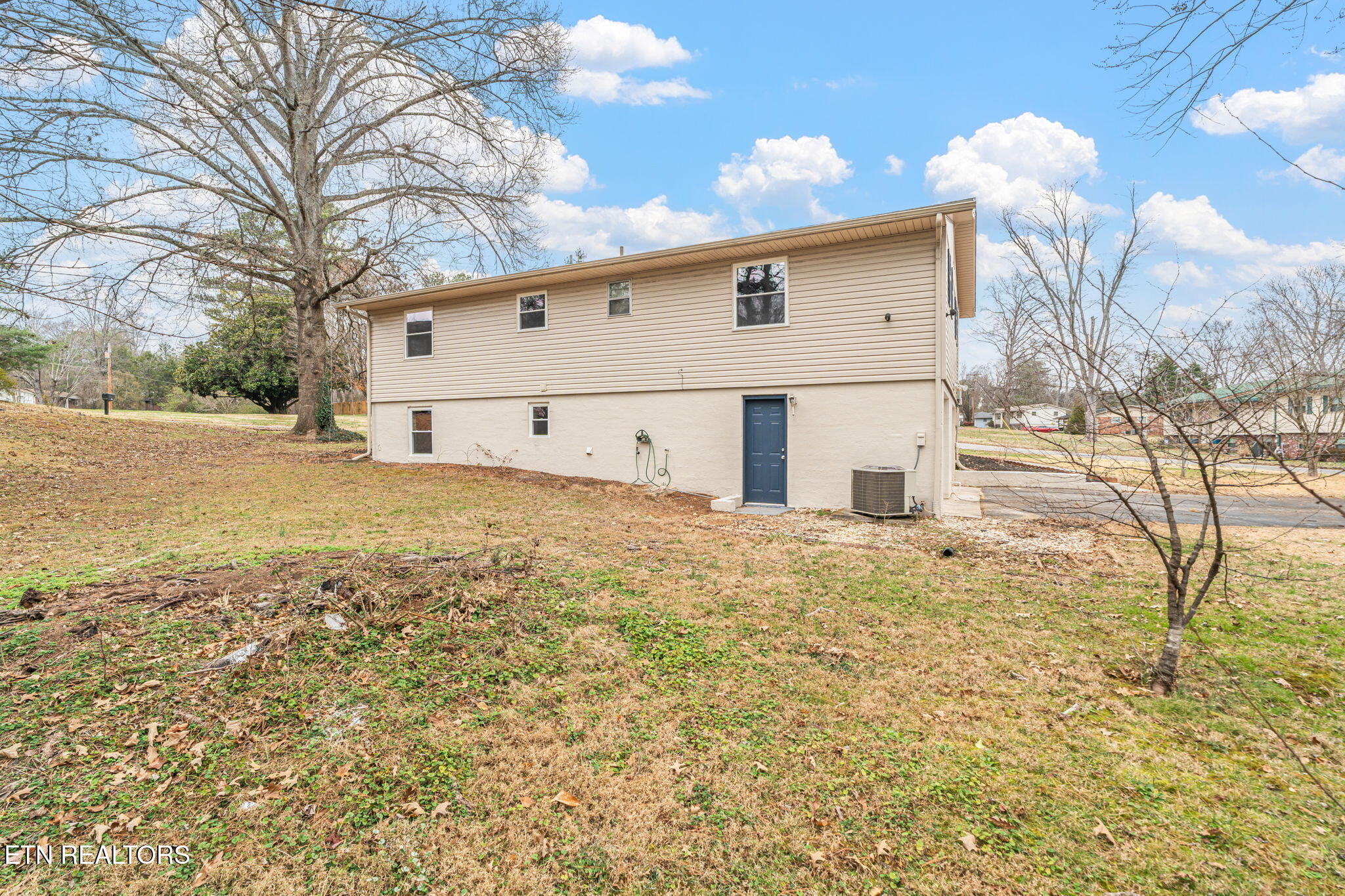 701 S Cedar Bluff Rd