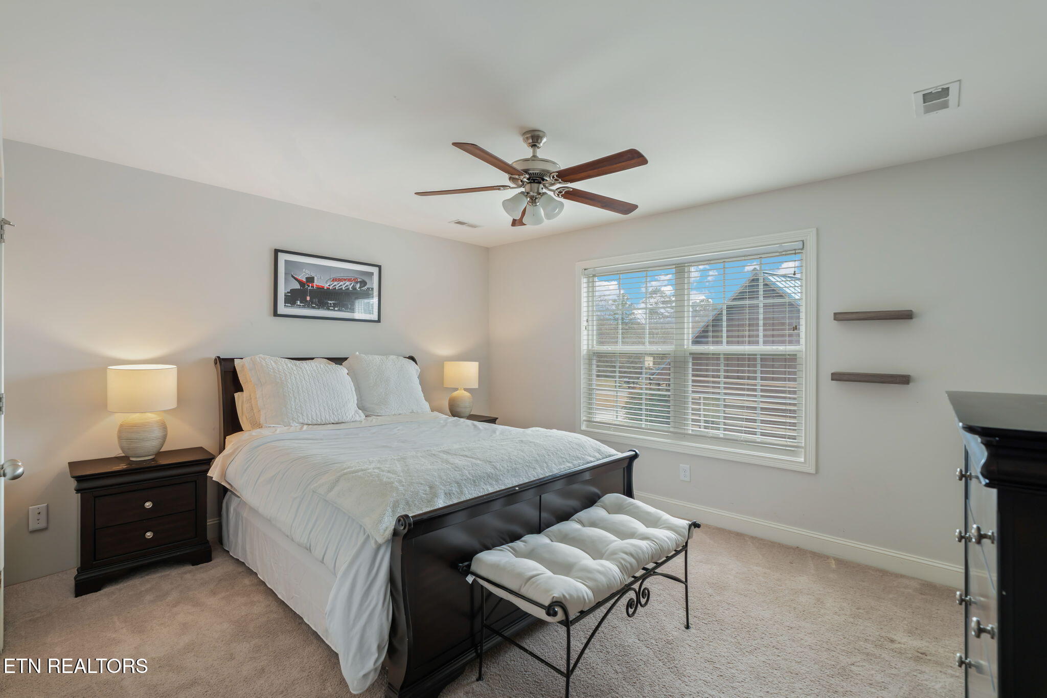 750 Valley Glen Blvd