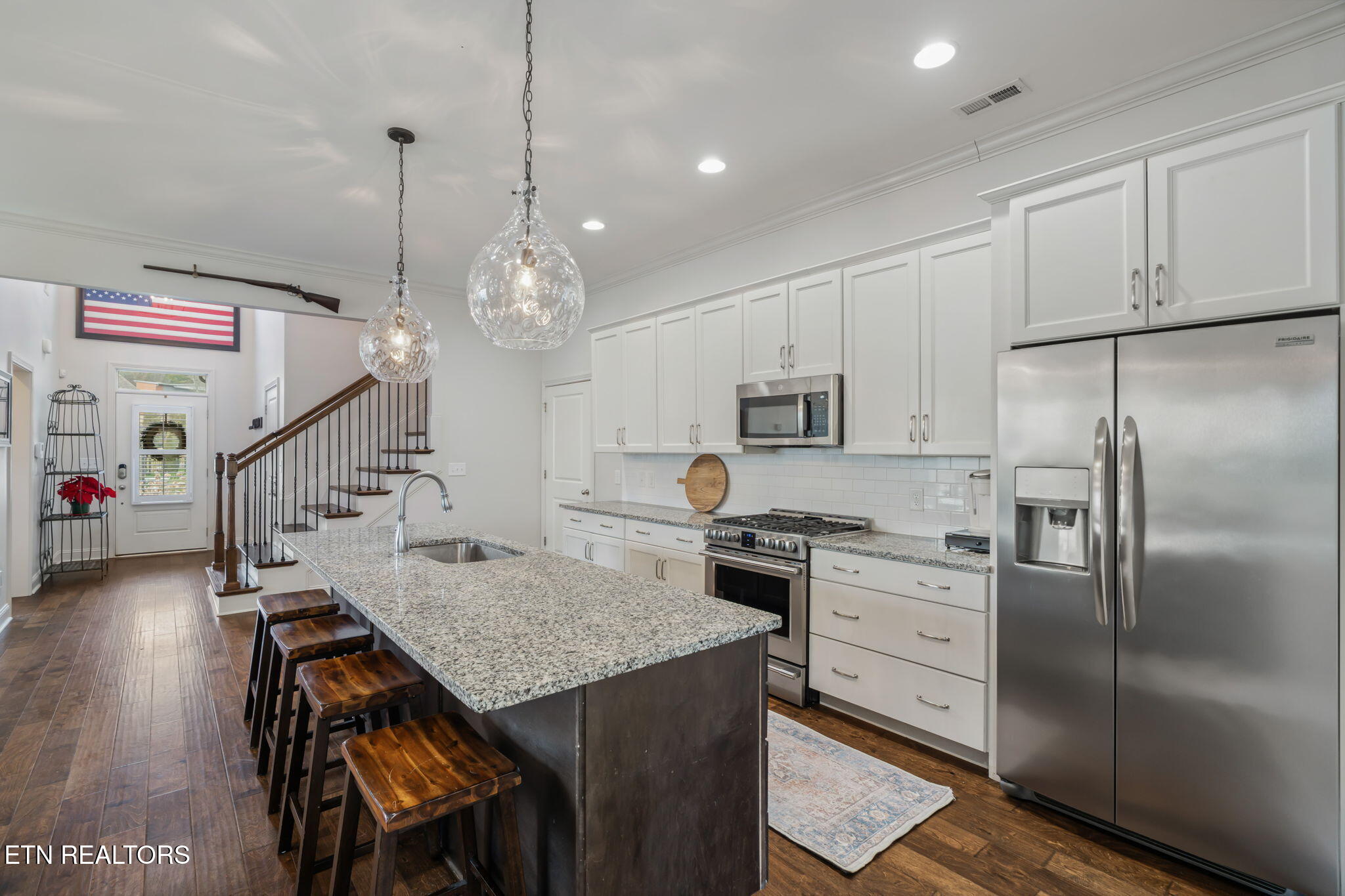 750 Valley Glen Blvd