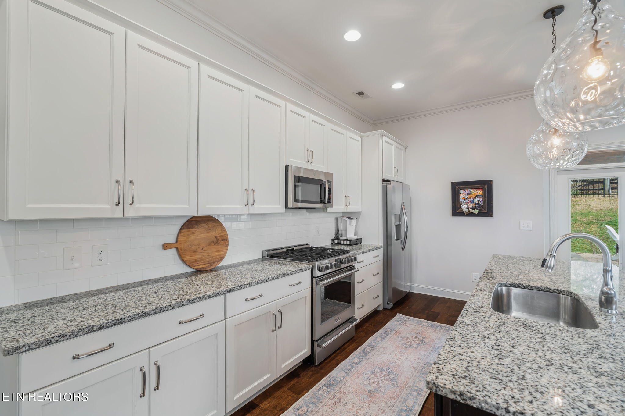 750 Valley Glen Blvd