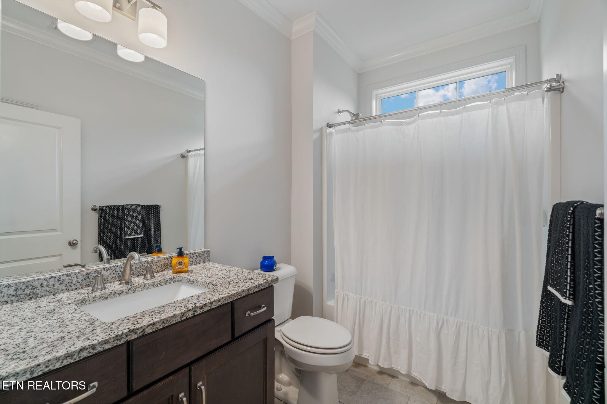 750 Valley Glen Blvd