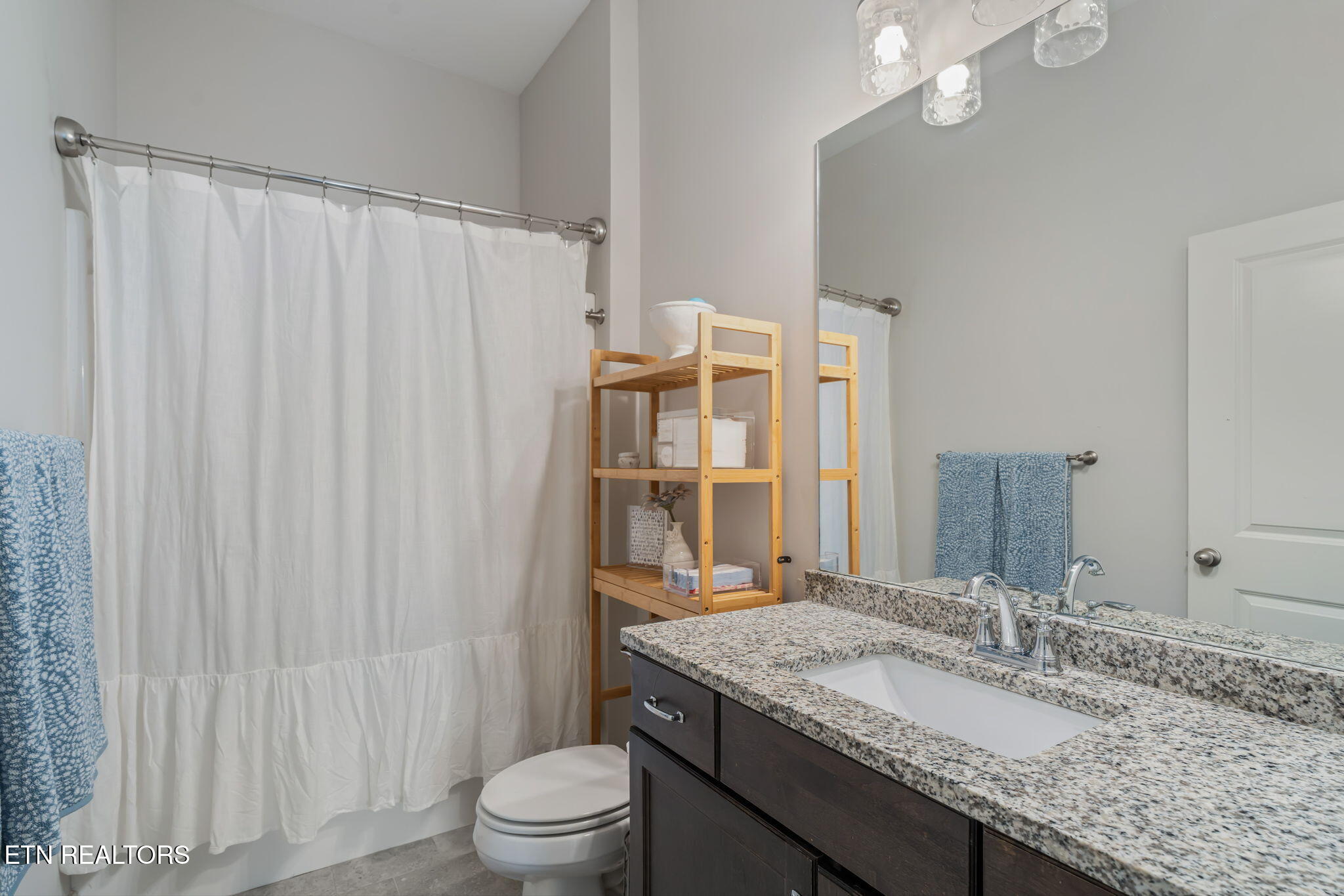 750 Valley Glen Blvd