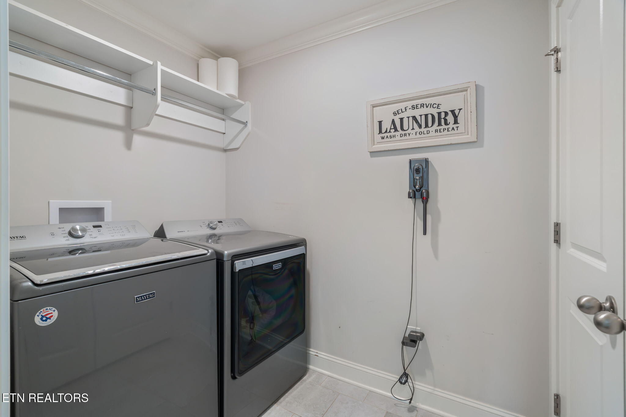 750 Valley Glen Blvd