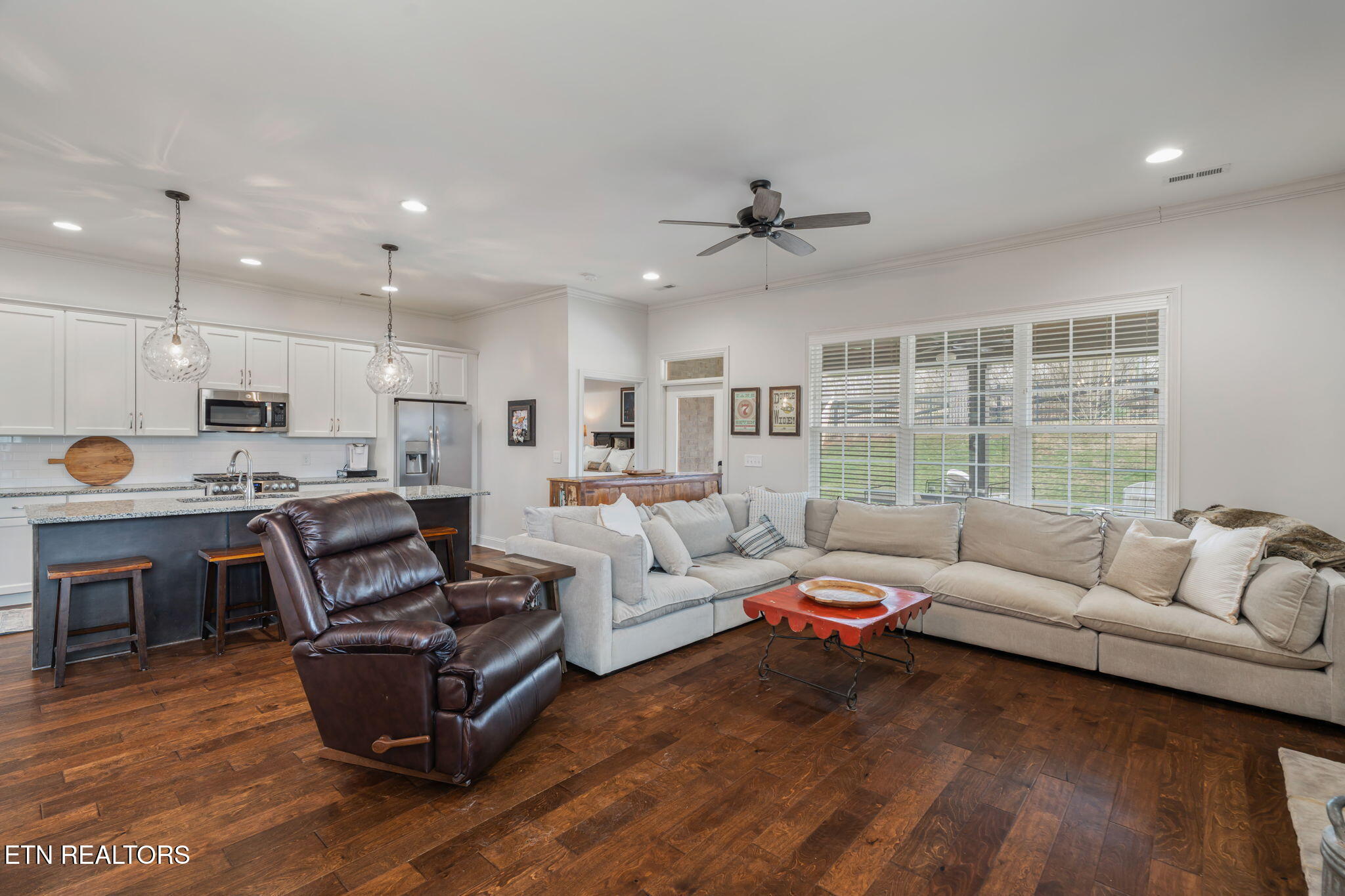 750 Valley Glen Blvd