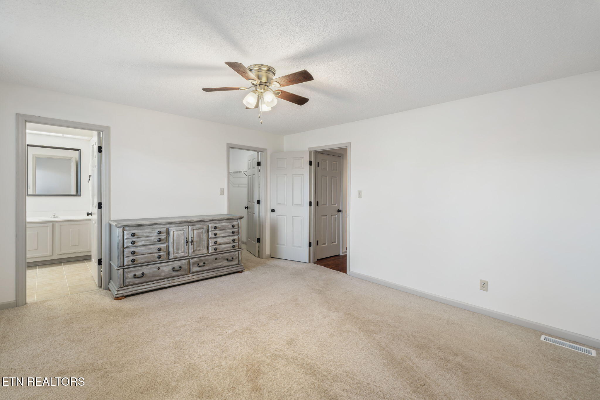 7727 Wilmington Drive