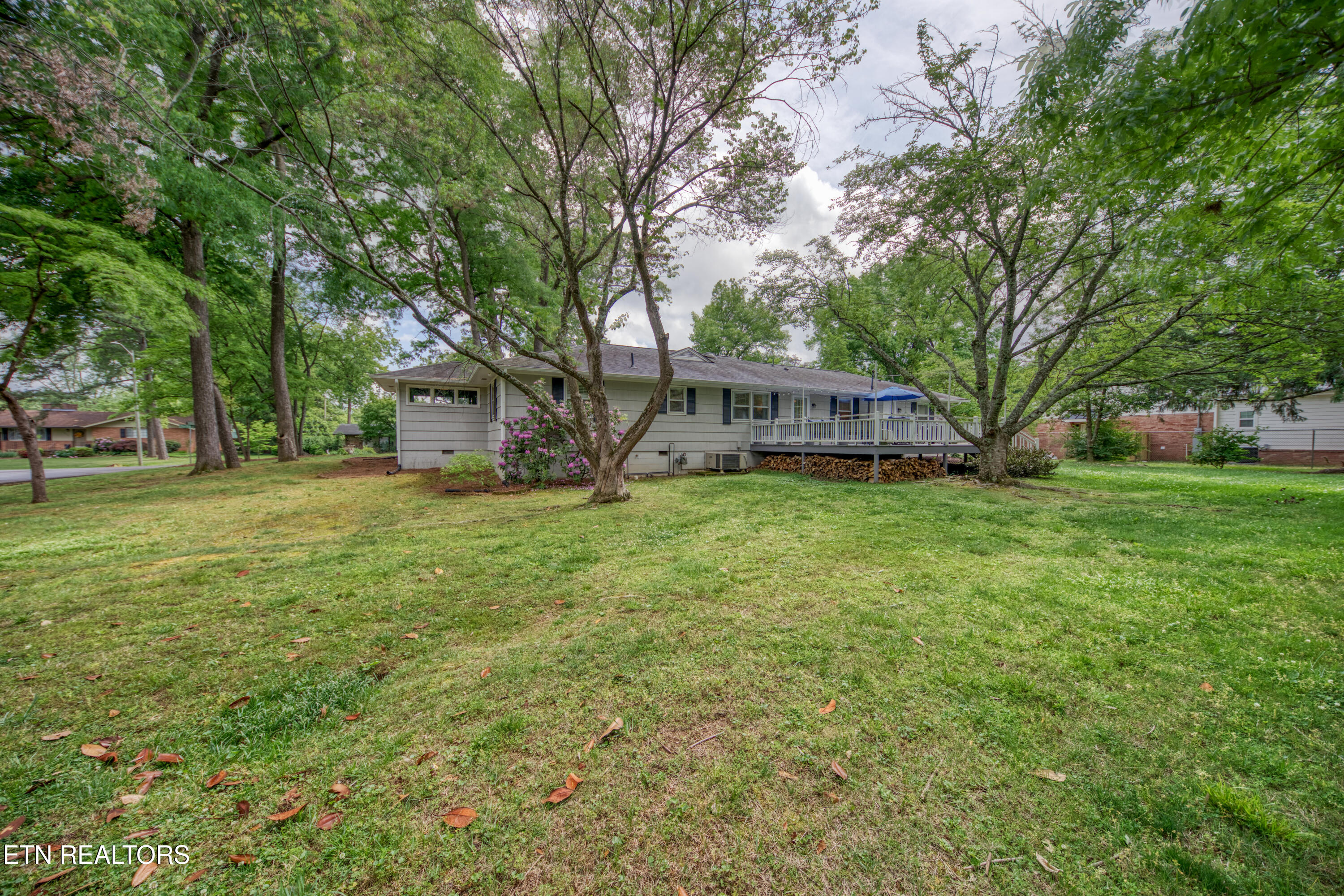 6903 Sheffield Drive