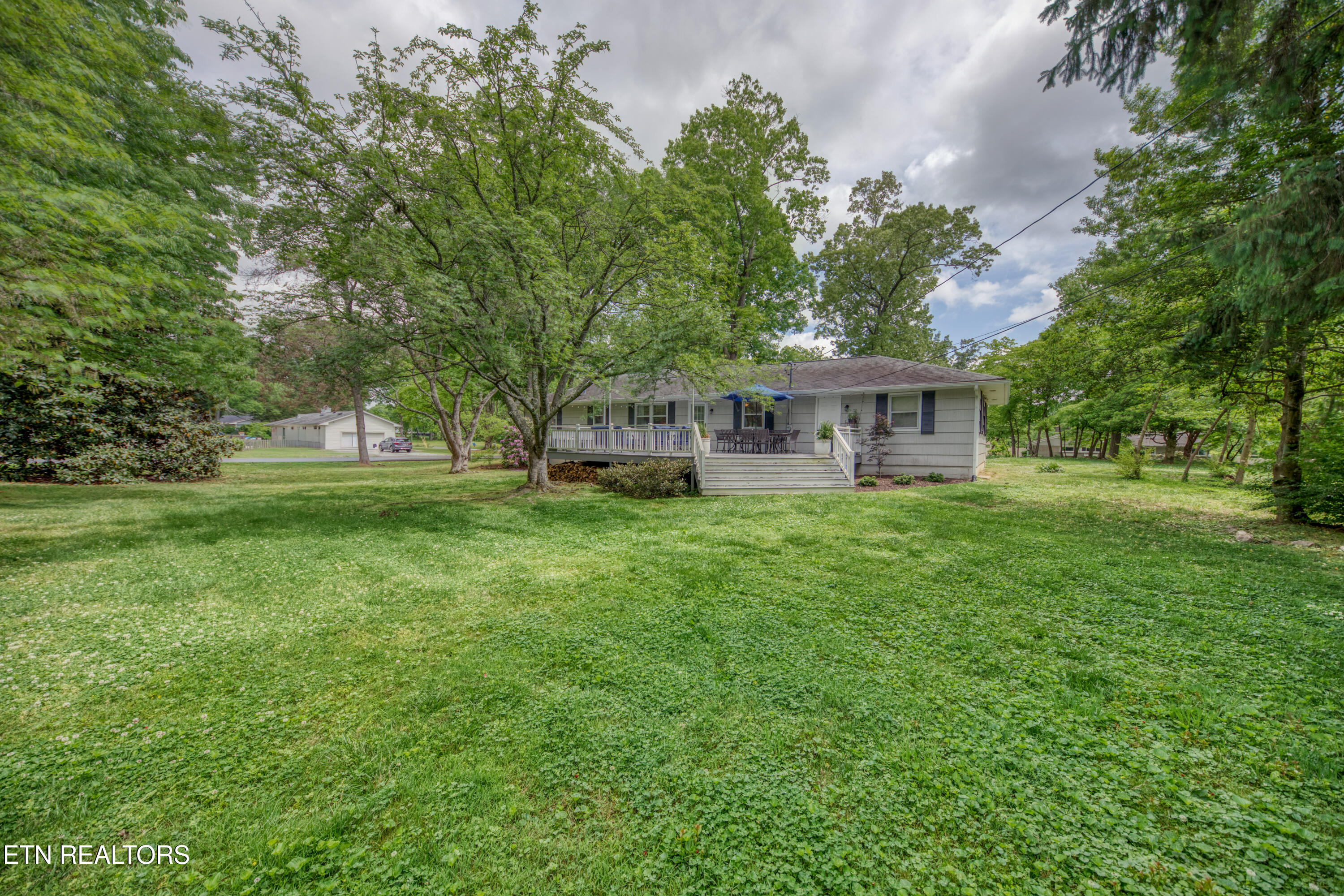 6903 Sheffield Drive