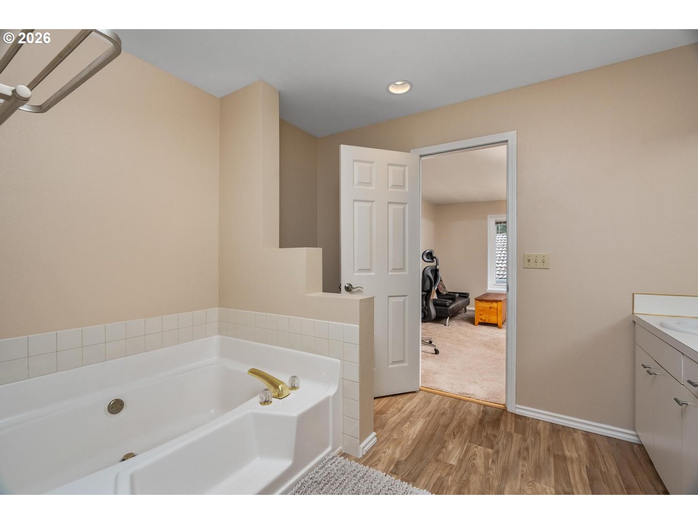 1840 REES HILL RD 21