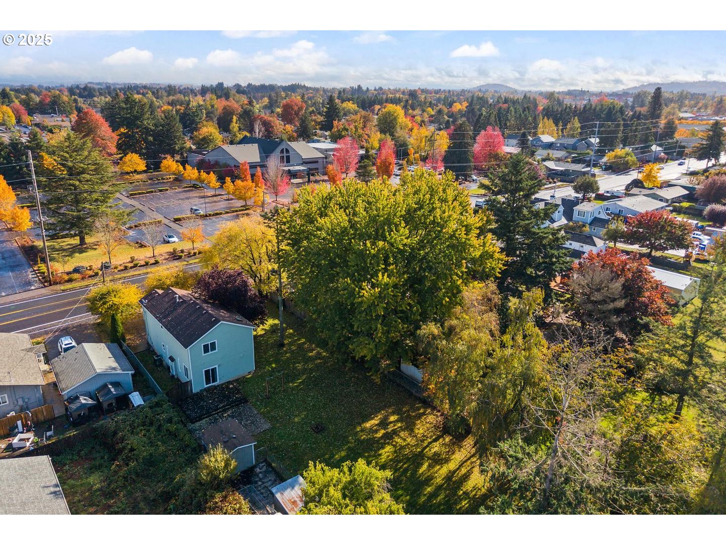 2105 NE CLEVELAND AVE