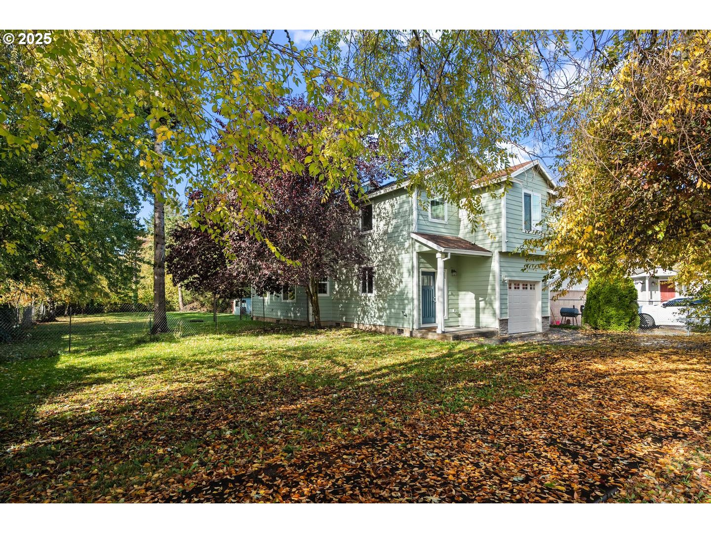 2105 NE CLEVELAND AVE