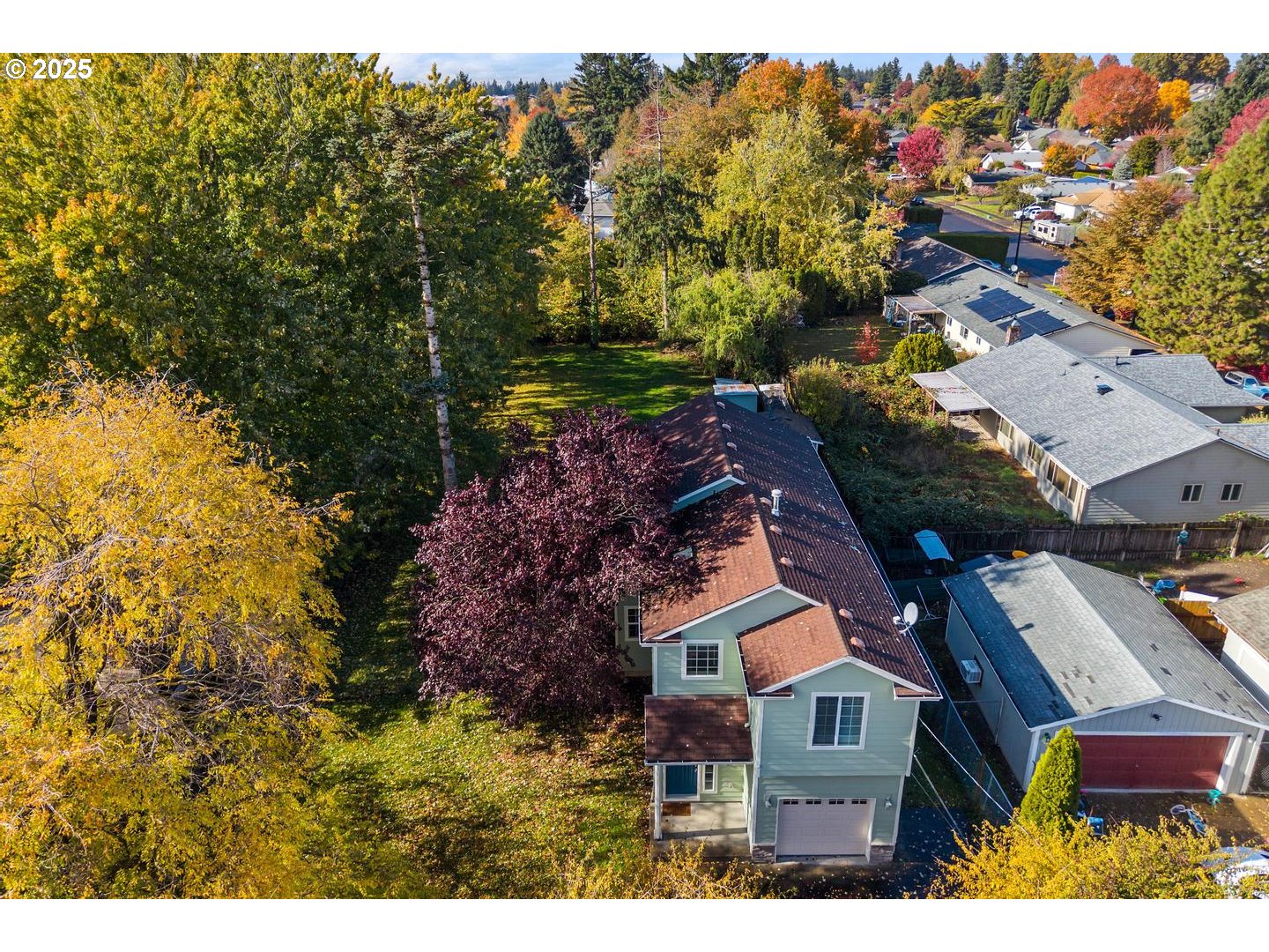 2105 NE CLEVELAND AVE