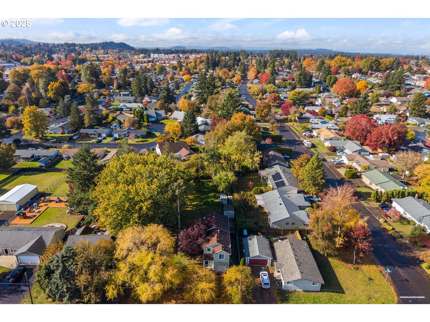 2105 NE CLEVELAND AVE