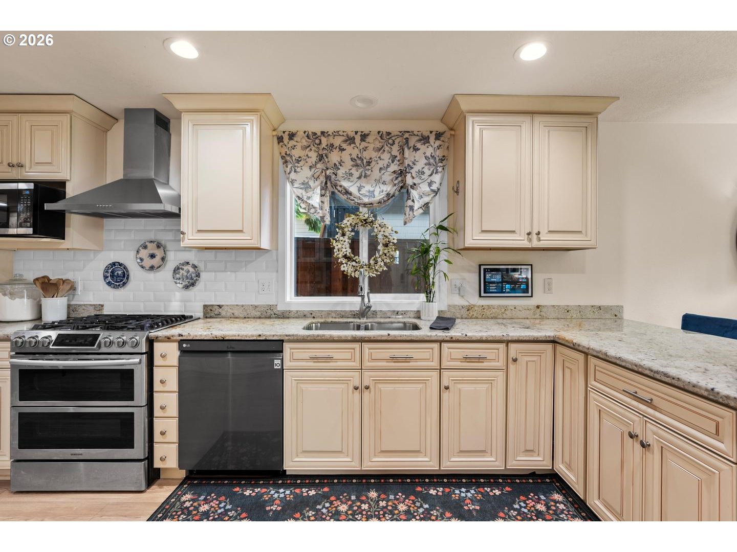 446 SE 68TH AVE