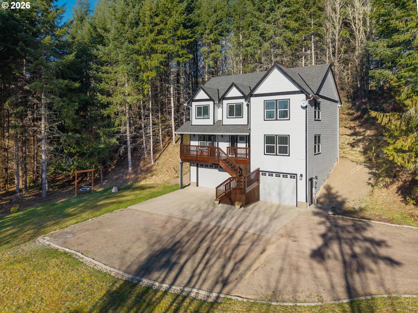 335 HILLSDALE DR