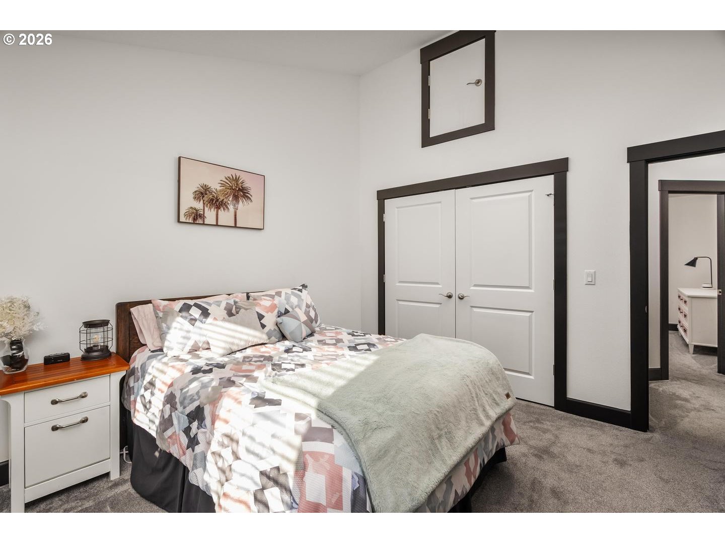 335 HILLSDALE DR