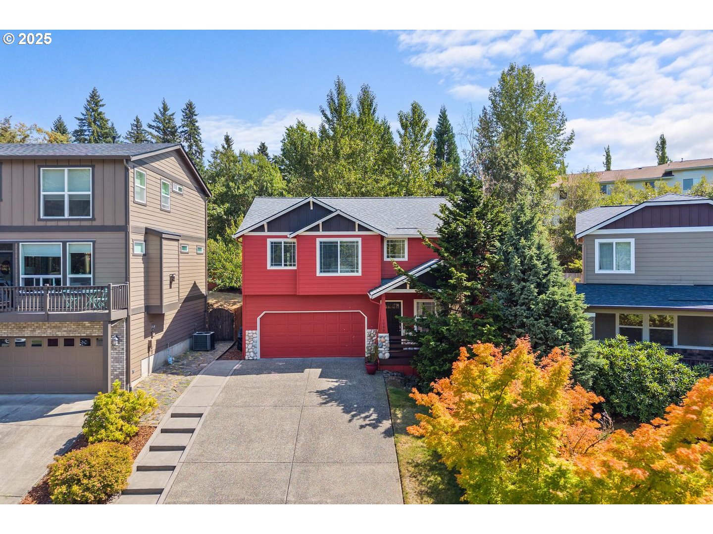 1060 W LOOKOUT RIDGE DR