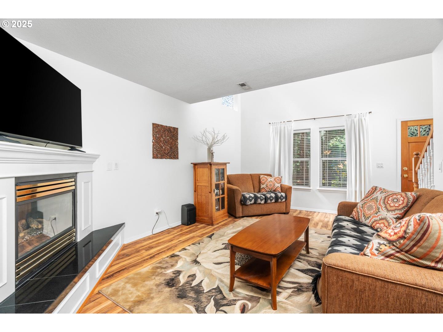 1060 W LOOKOUT RIDGE DR