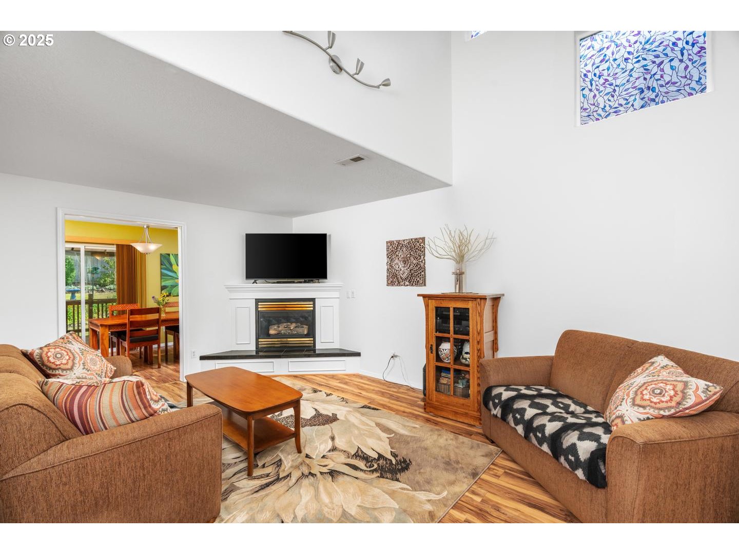 1060 W LOOKOUT RIDGE DR