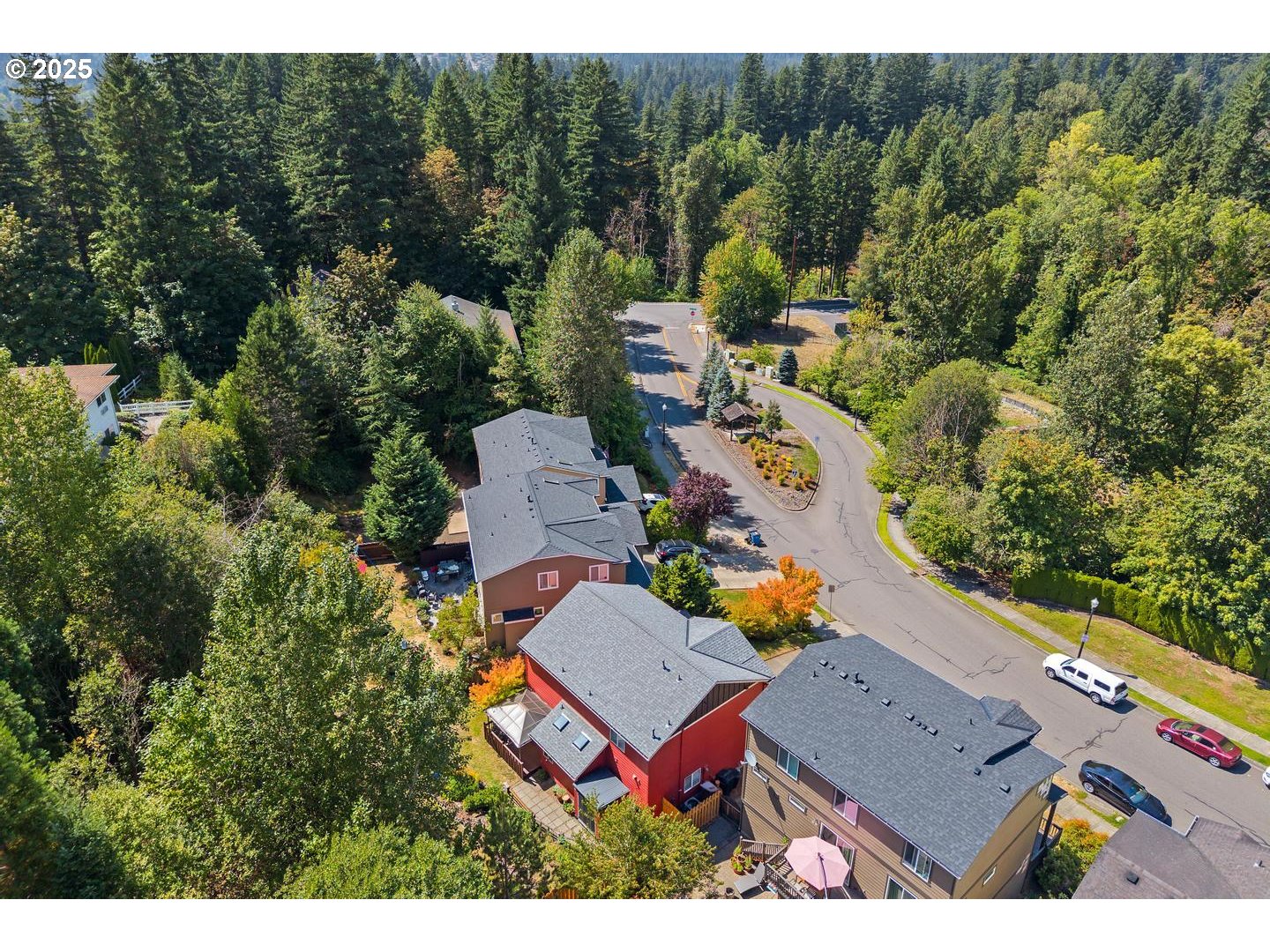 1060 W LOOKOUT RIDGE DR