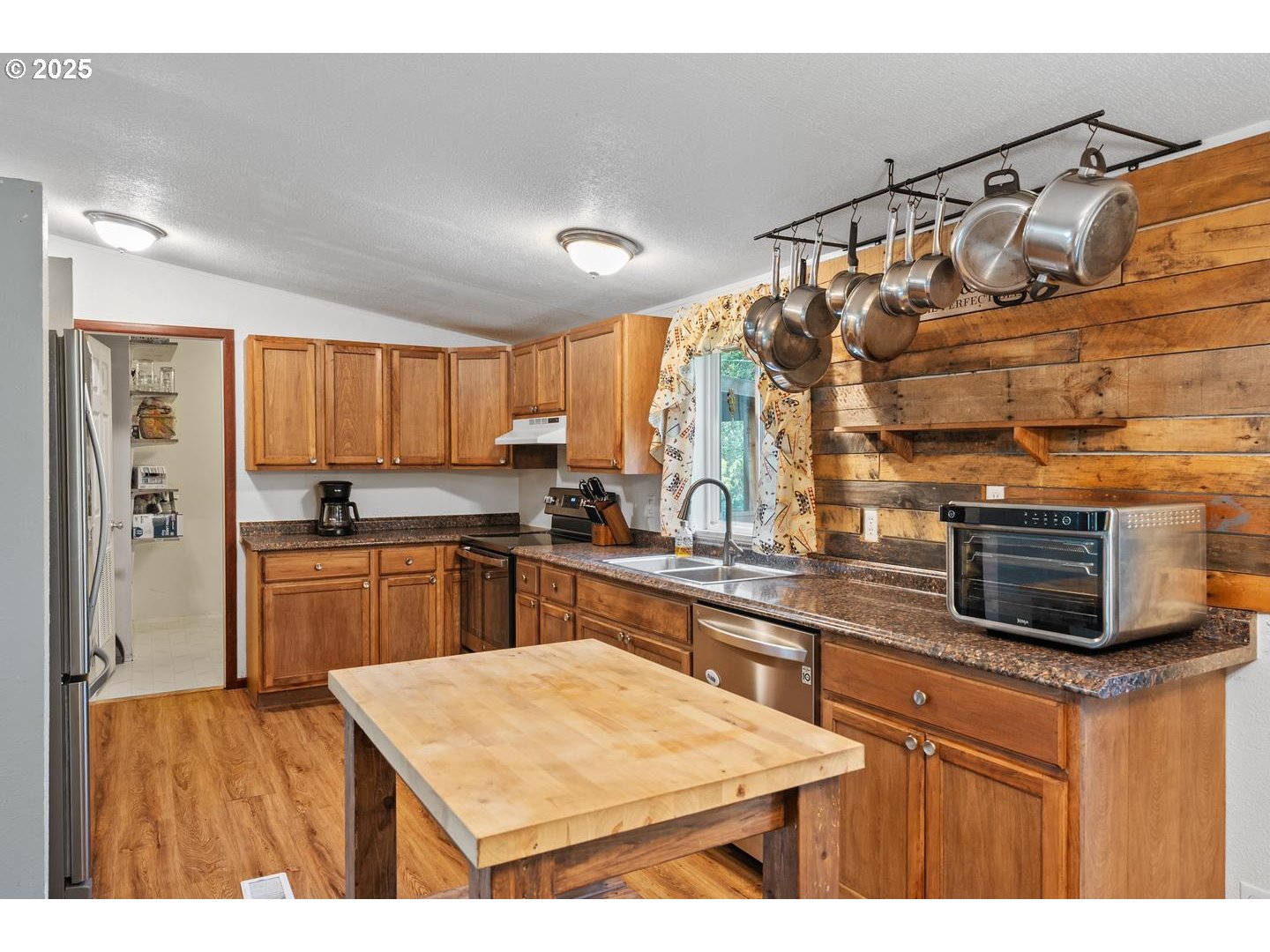 196 OSTRANDER RD, Kelso