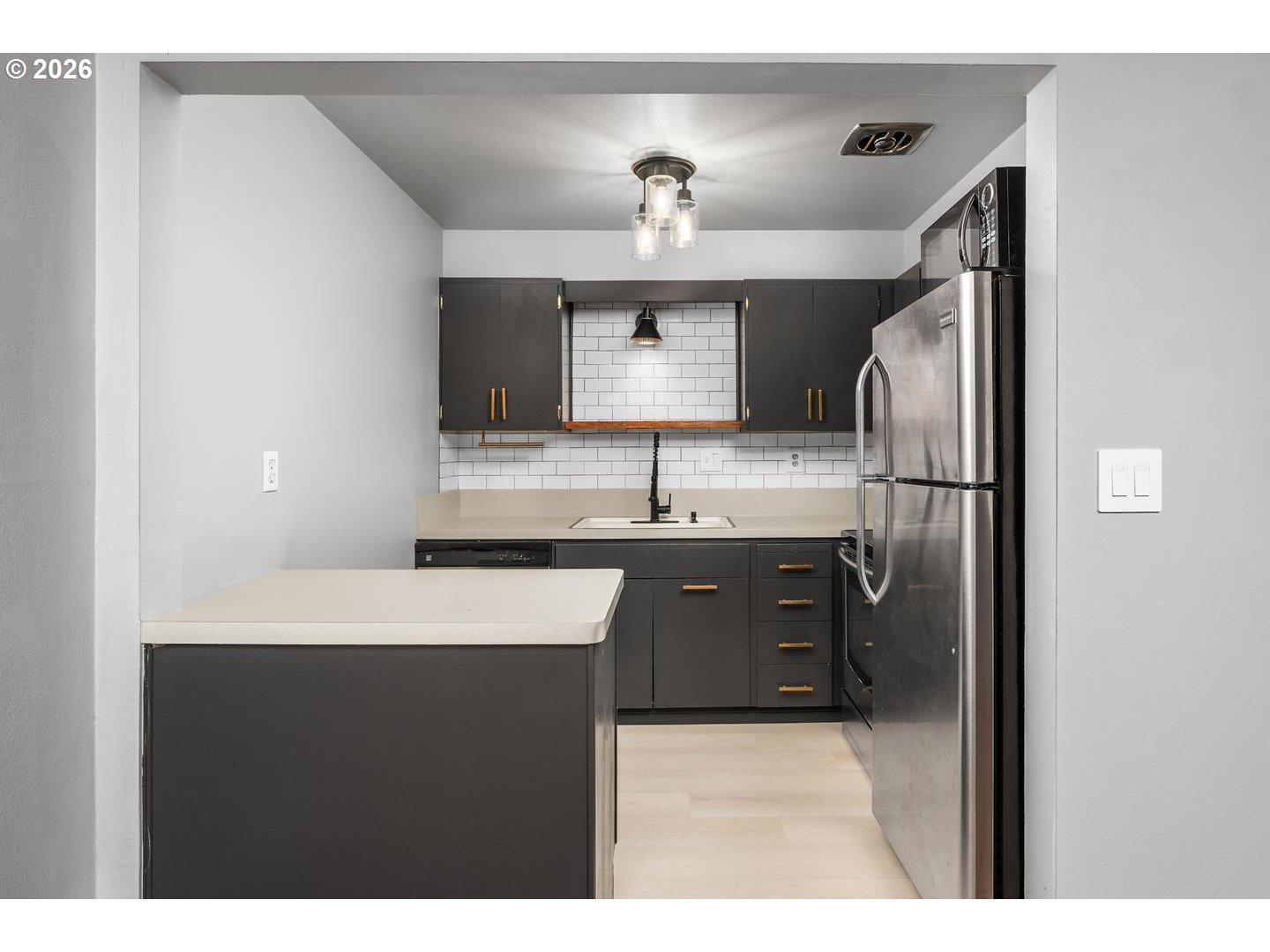 4460 SW SCHOLLS FERRY RD 8