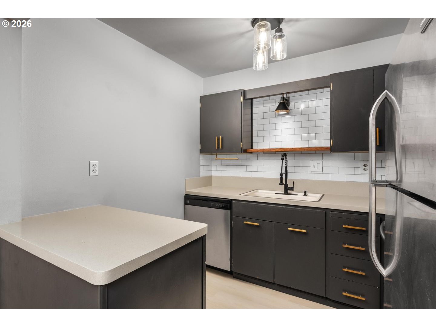 4460 SW SCHOLLS FERRY RD 8