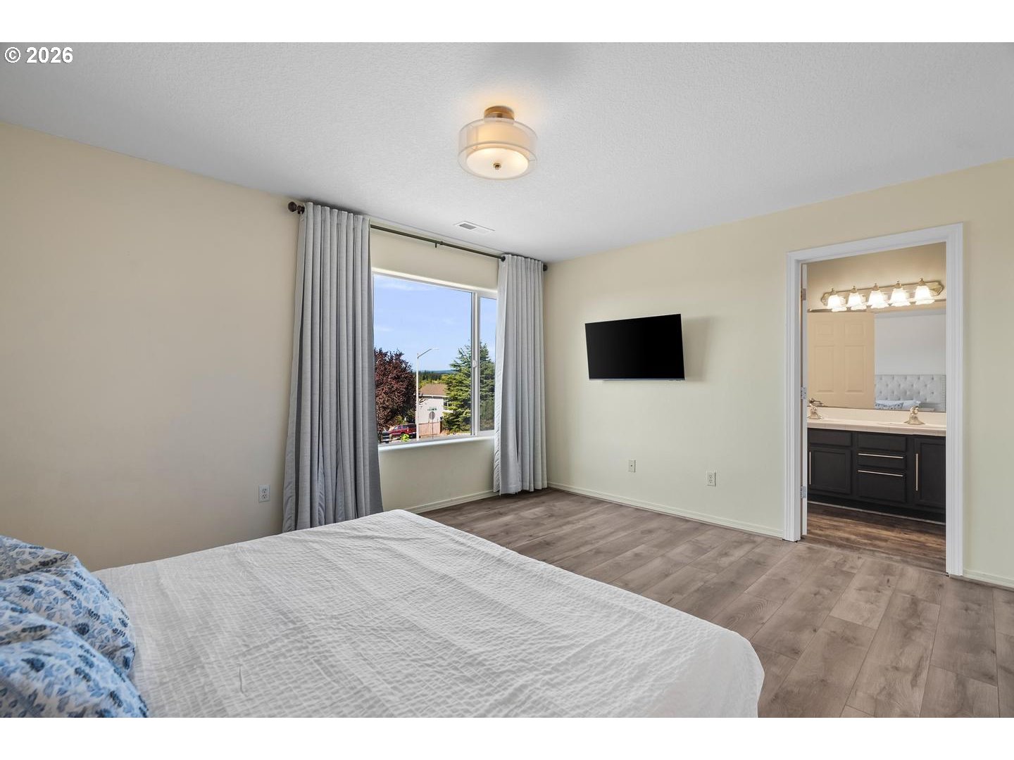3238 NW PACIFIC RIM DR