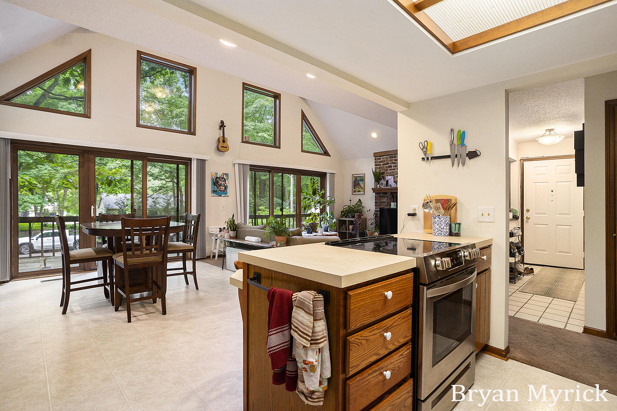 2431 Eagle Drive