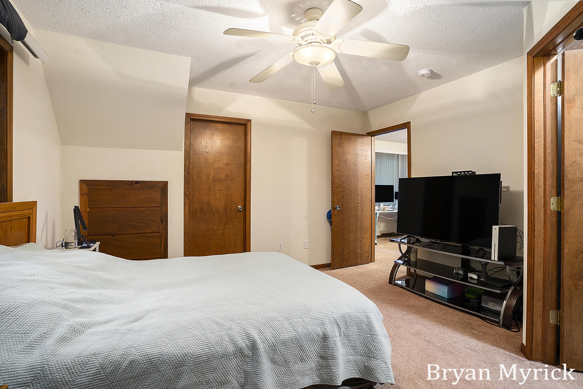 2431 Eagle Drive