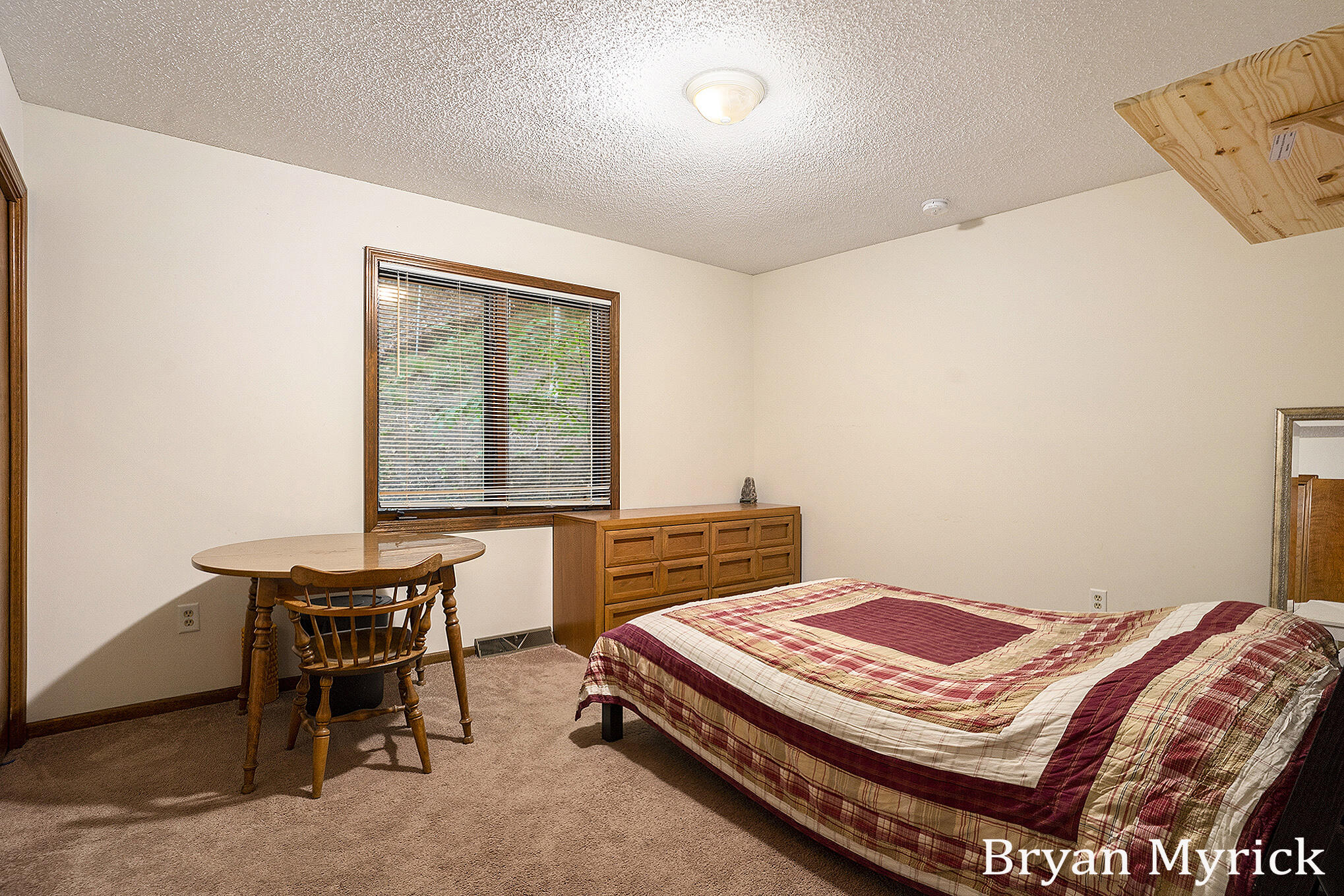 2431 Eagle Drive