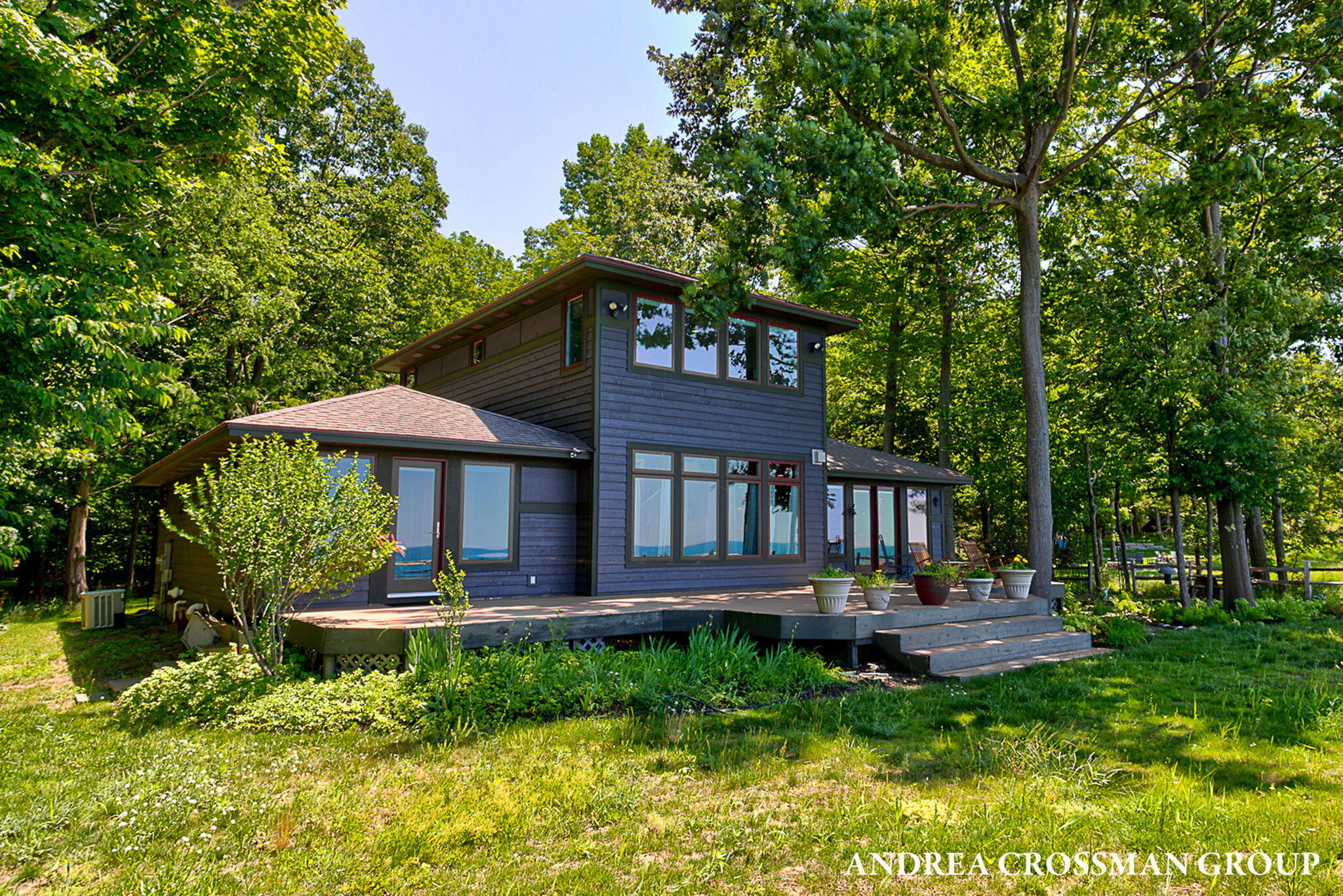 1228 Shore Crest Drive, South Haven