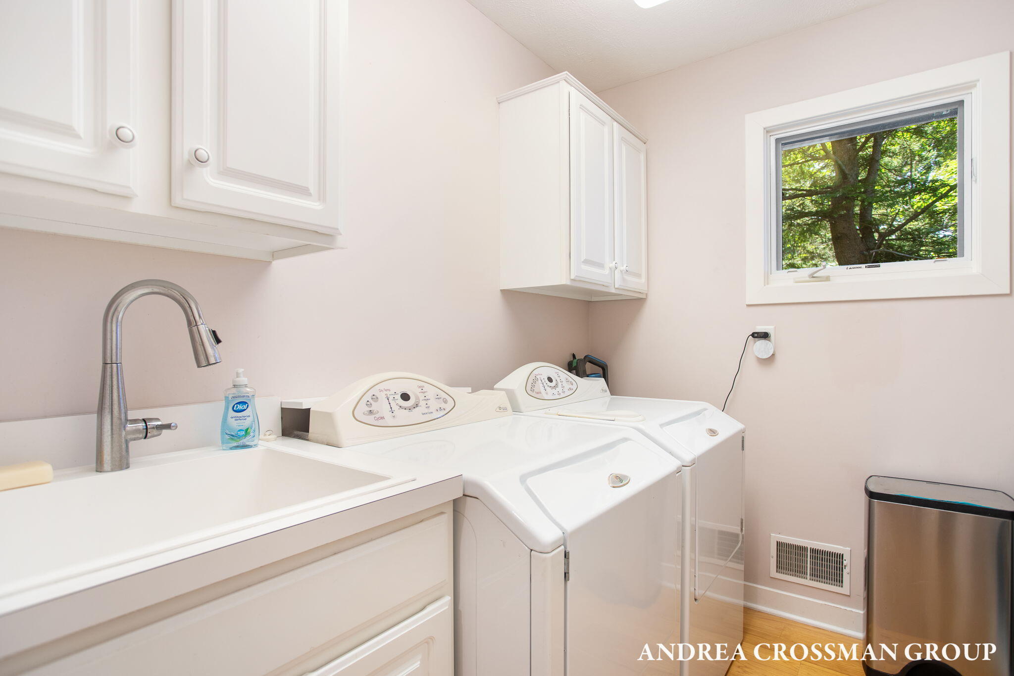 1228 Shore Crest Drive, South Haven