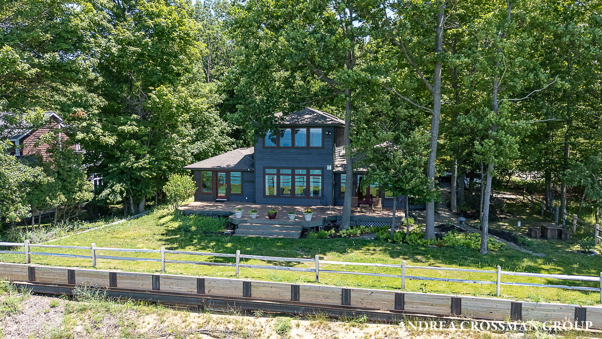 1228 Shore Crest Drive, South Haven
