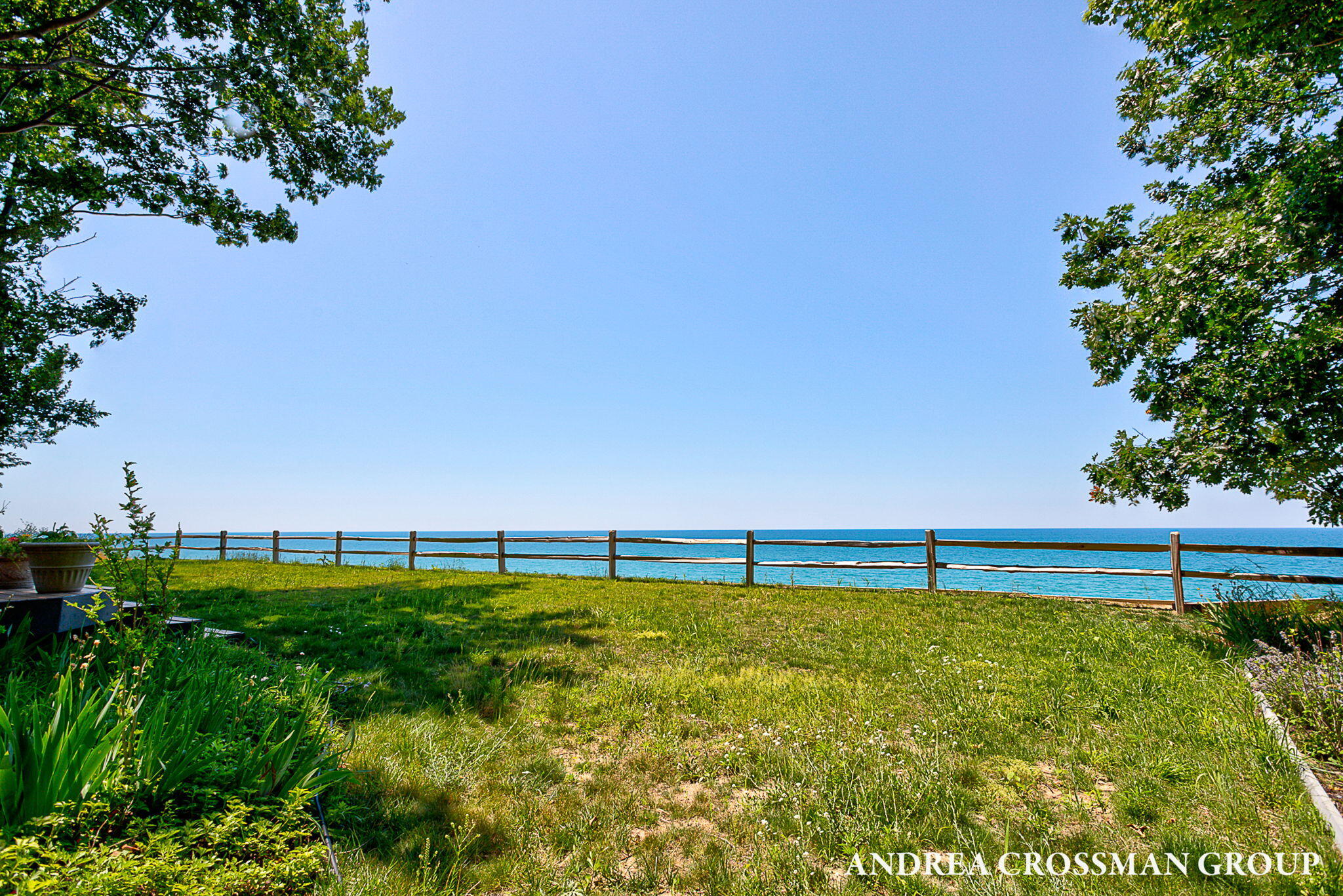 1228 Shore Crest Drive, South Haven