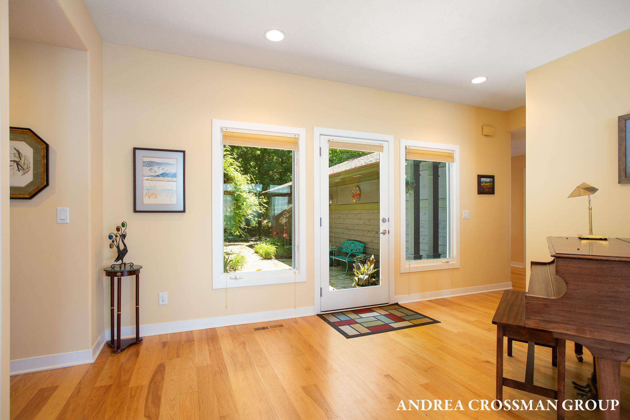 1228 Shore Crest Drive, South Haven