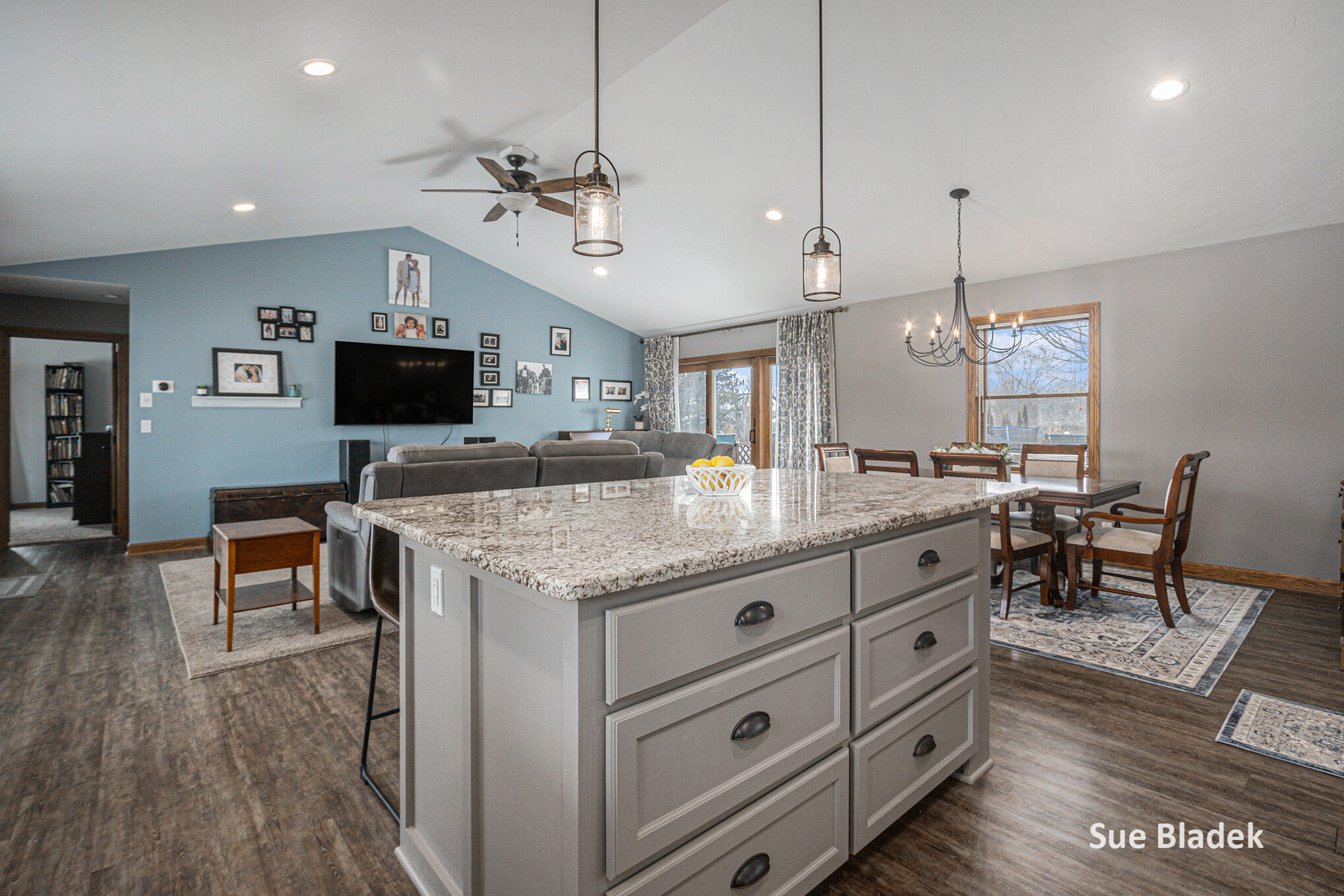 3531 Fawn View Dr.
